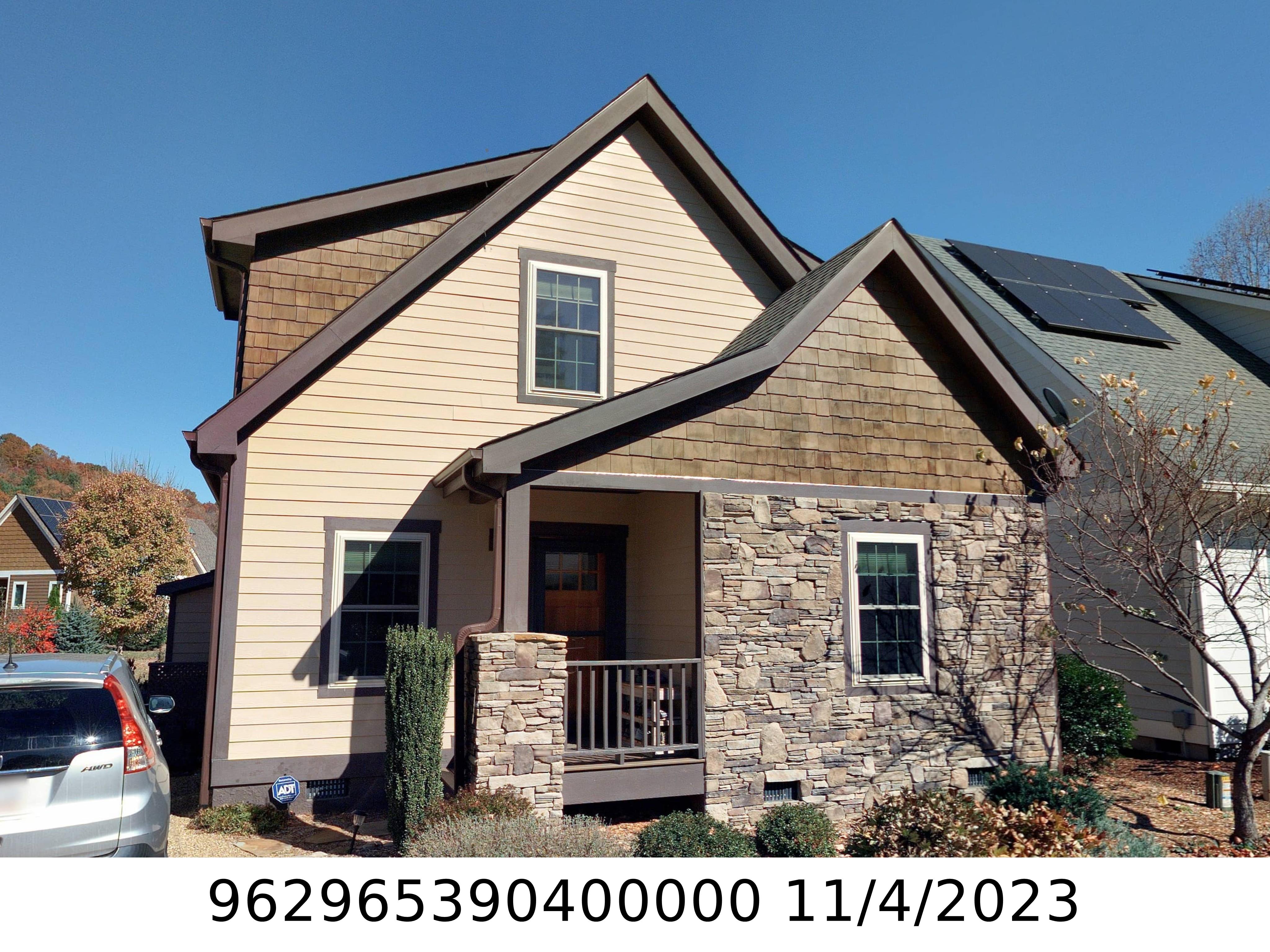 A picture of the property located at 5 VERDE DR, ASHEVILLE NC 28806.