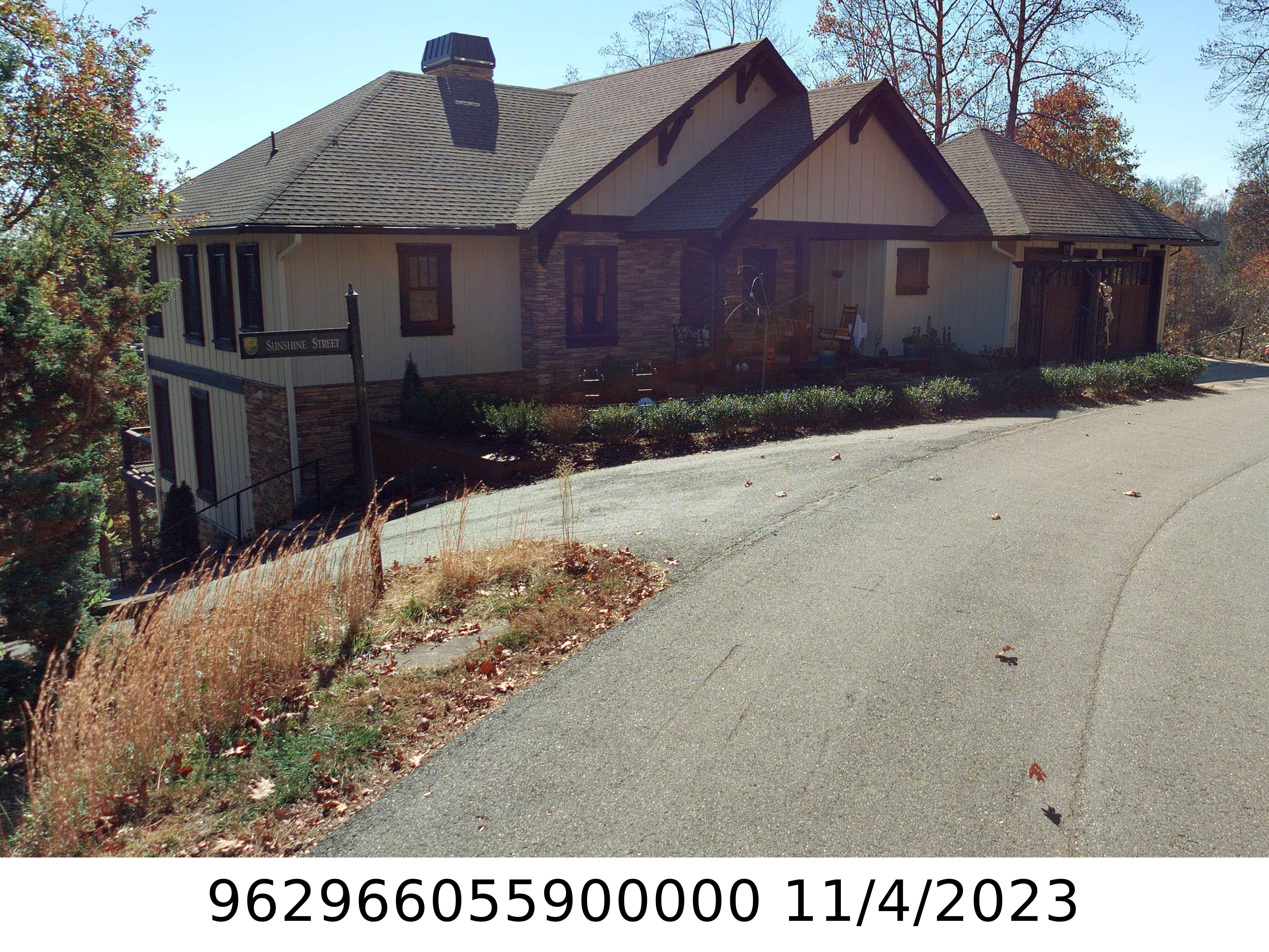 A picture of the property located at 21 DENALI DR, ASHEVILLE NC 28806.