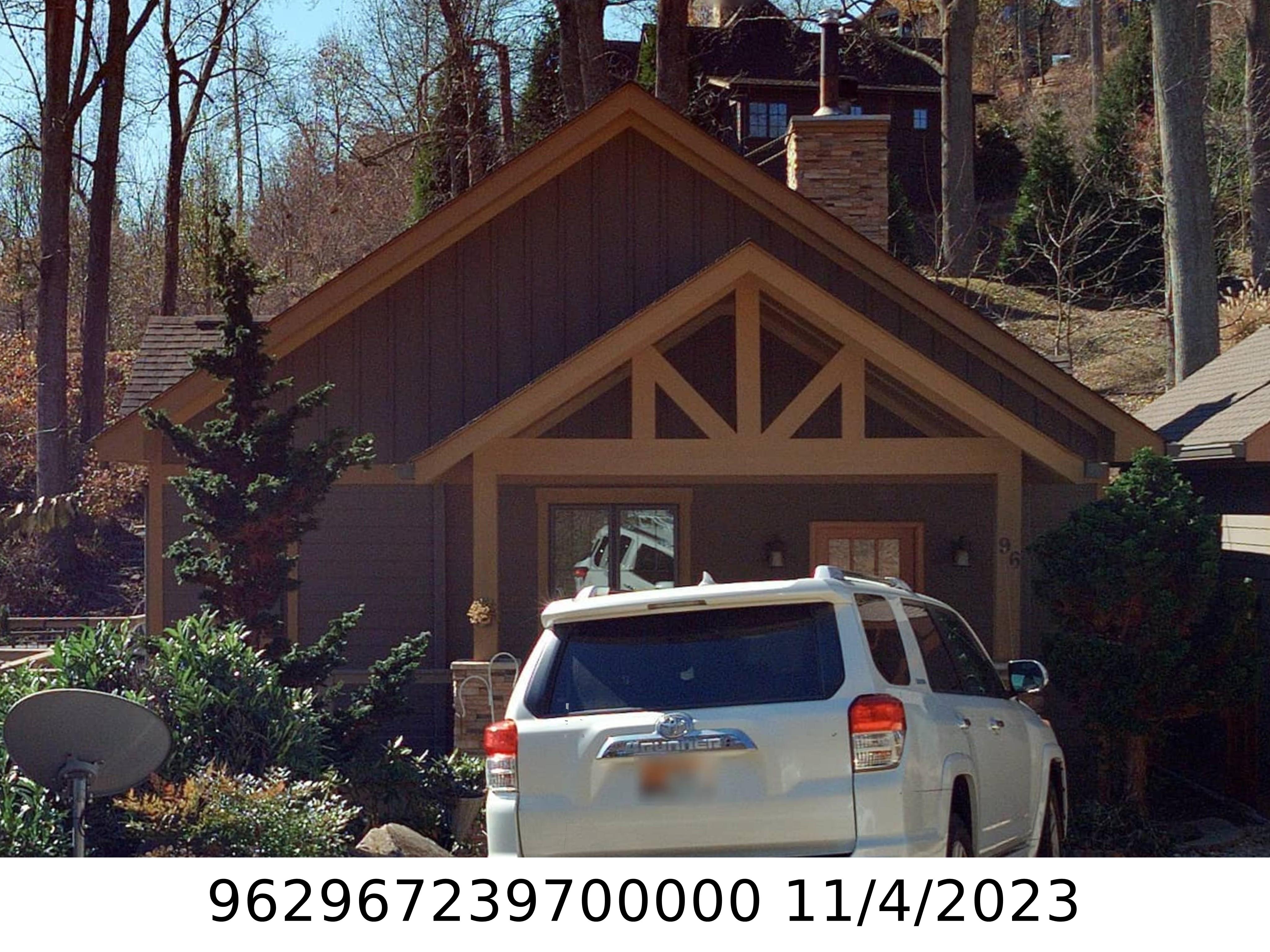 A picture of the property located at 96 DESTINATION DR, ASHEVILLE NC 28806.