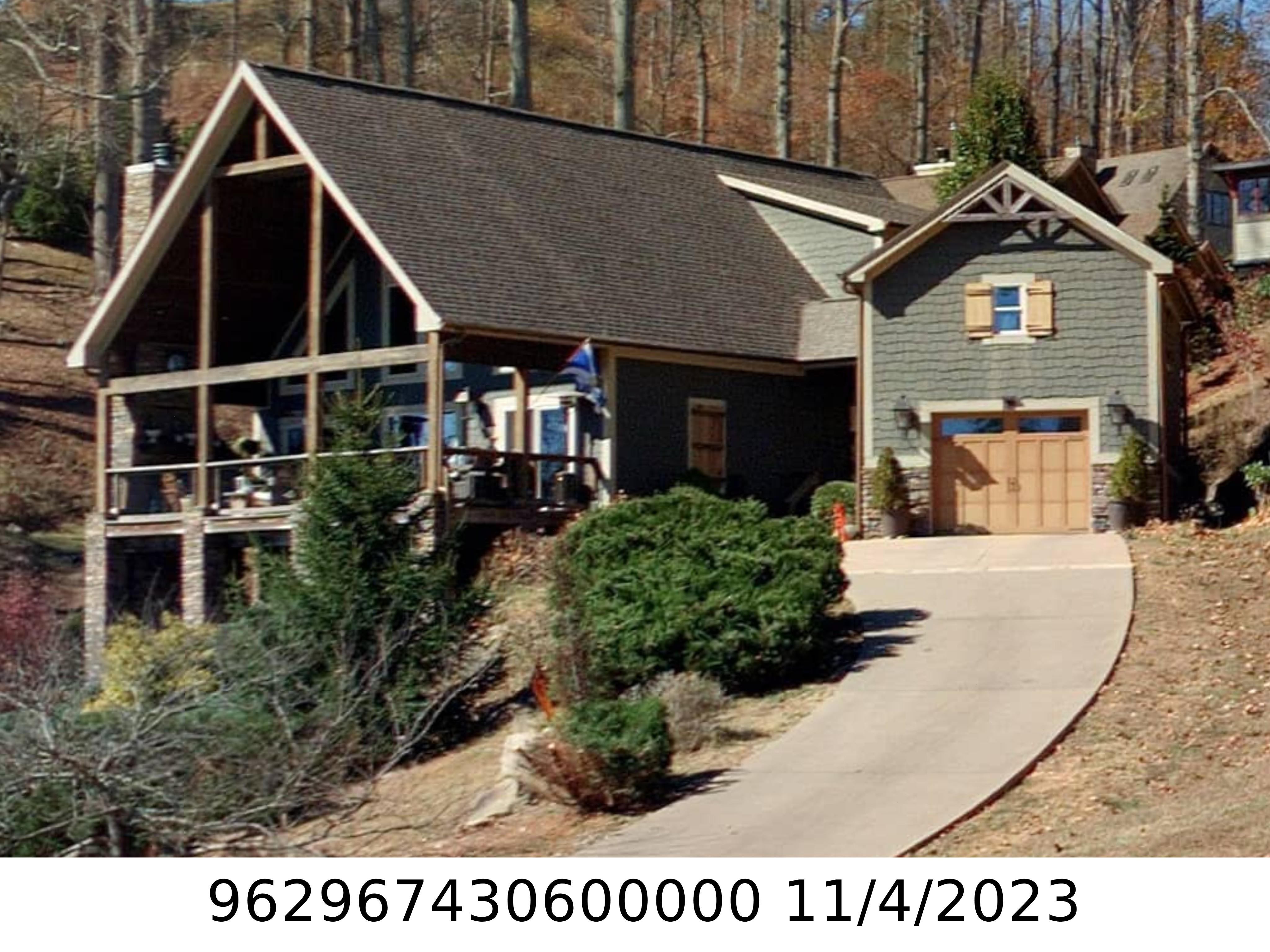 A picture of the property located at 94 DESTINATION DR, ASHEVILLE NC 28806.