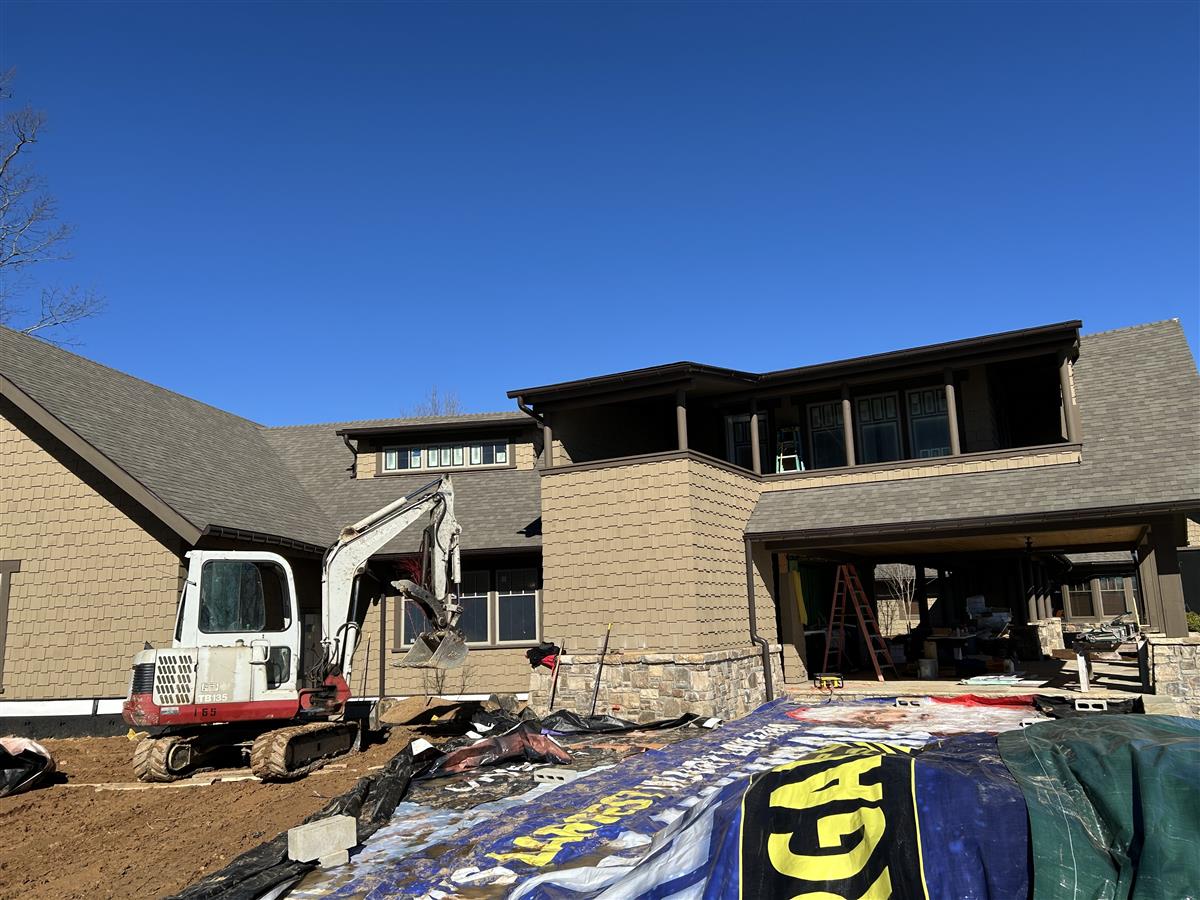 A picture of the property located at 11 REDTAIL RIDGE RD, ASHEVILLE NC 28806.