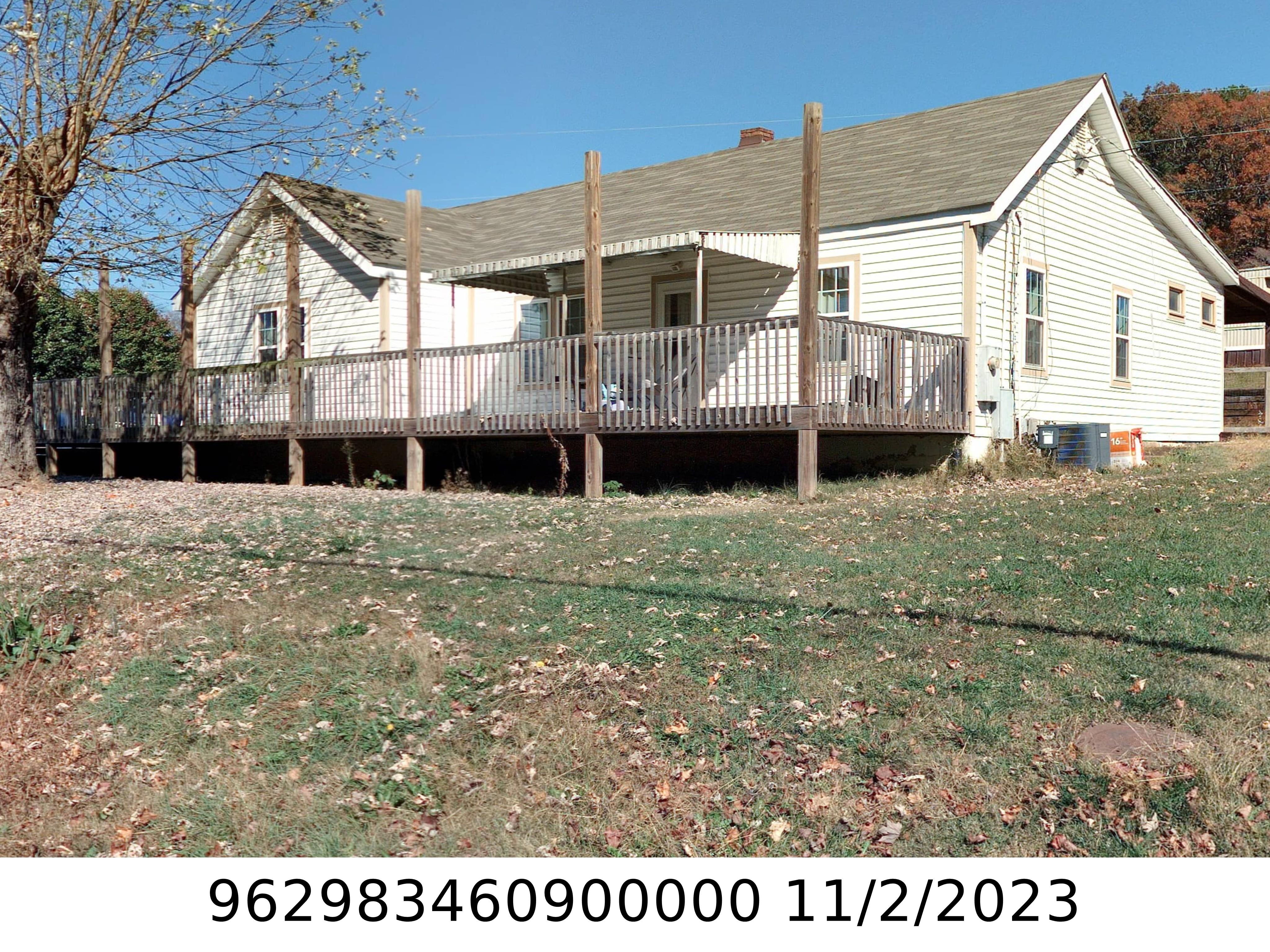 A picture of the property located at 3 GRAPEVINE LN, ASHEVILLE NC 28806.
