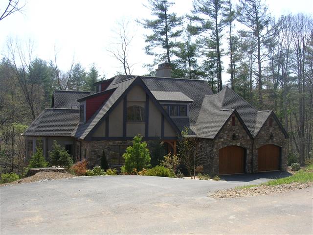 A picture of the property located at 18 RUNNING CREEK TRL, ARDEN NC 28704.