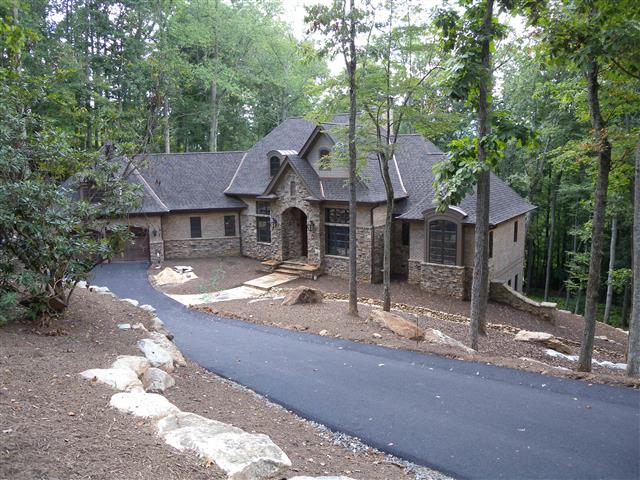 A picture of the property located at 333 STONELEDGE TRL, ARDEN NC 28704.