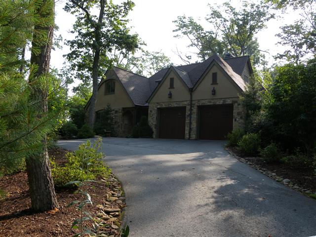 A picture of the property located at 51 HIDDEN HILLS WAY, ARDEN NC 28704.