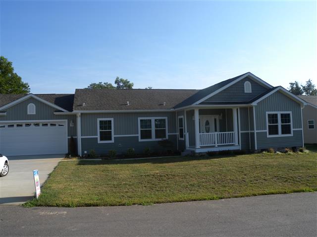 A picture of the property located at 15 FARTHINGS DR, ARDEN NC 28704.