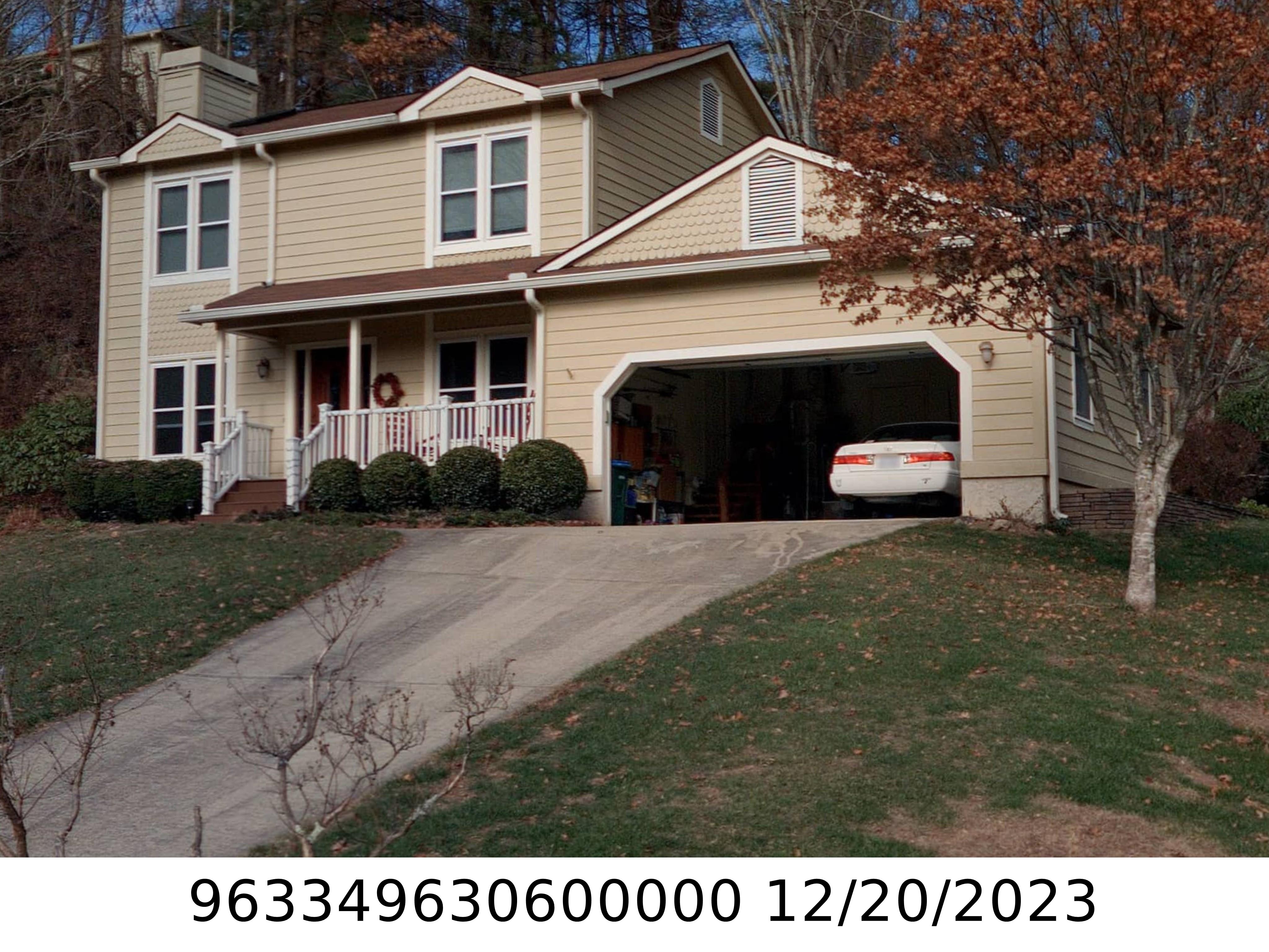 A picture of the property located at 115 AVERYS CREEK LN, ARDEN NC 28704.