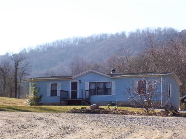 A picture of the property located at 24 CRABAPPLE LN, ARDEN NC 28704.