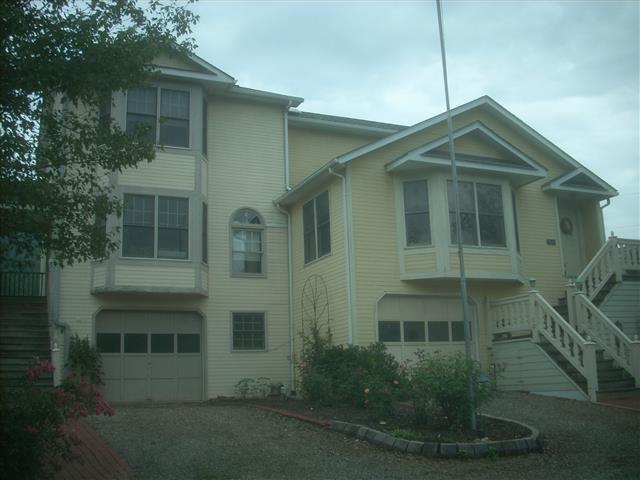 A picture of the property located at 2147 10 BREVARD RD UNINCORPORATED.