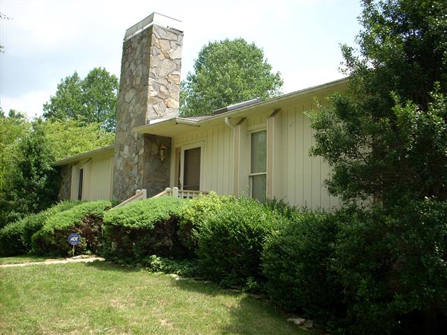 A picture of the property located at 5 PINE RIDGE TRL, ARDEN NC 28704.