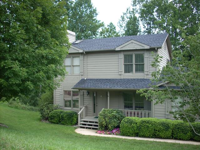 A picture of the property located at 7 PINE RIDGE TRL, ARDEN NC 28704.