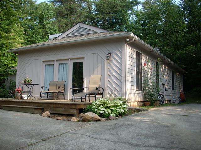 A picture of the property located at 43 PINE RIDGE TRL, ARDEN NC 28704.