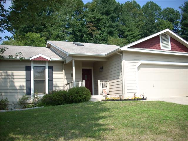 A picture of the property located at 22 PINE RIDGE TRL, ARDEN NC 28704.