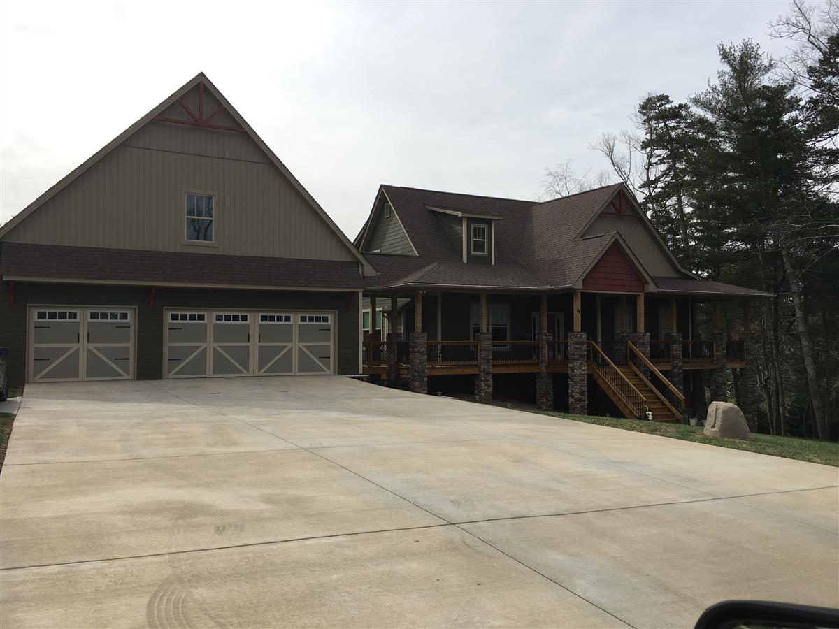 A picture of the property located at 21 CARLAND DR, ARDEN NC 28704.