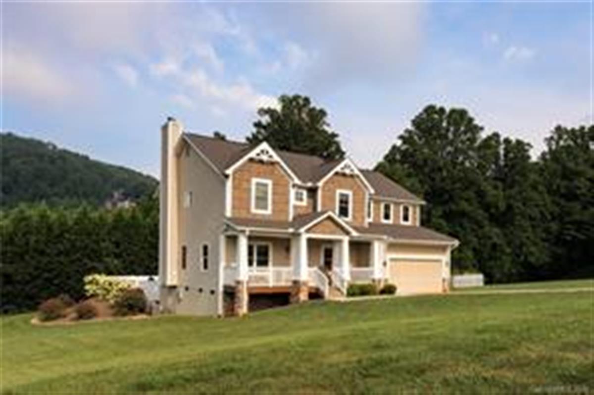 A picture of the property located at 36 CARLAND DR, ARDEN NC 28704.