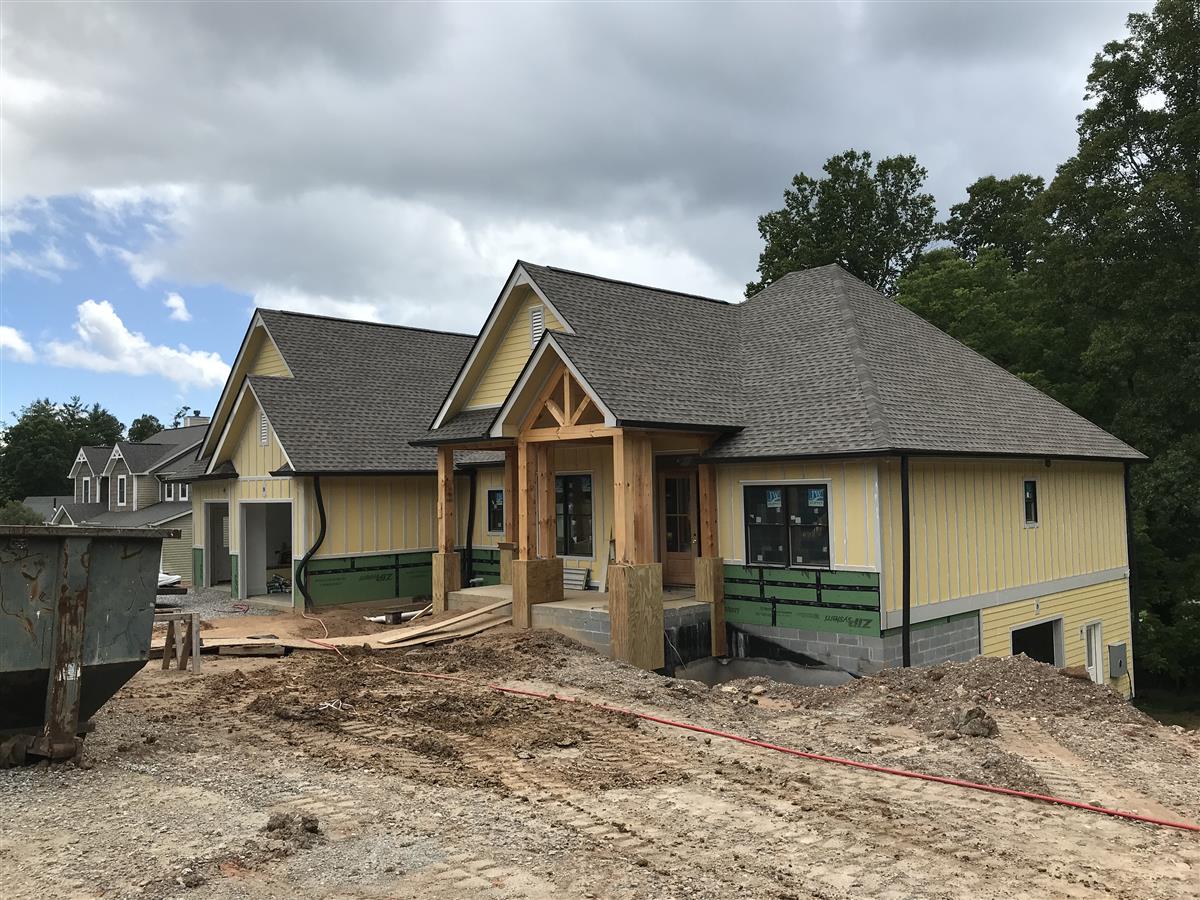 A picture of the property located at 44 CARLAND DR, ARDEN NC 28704.