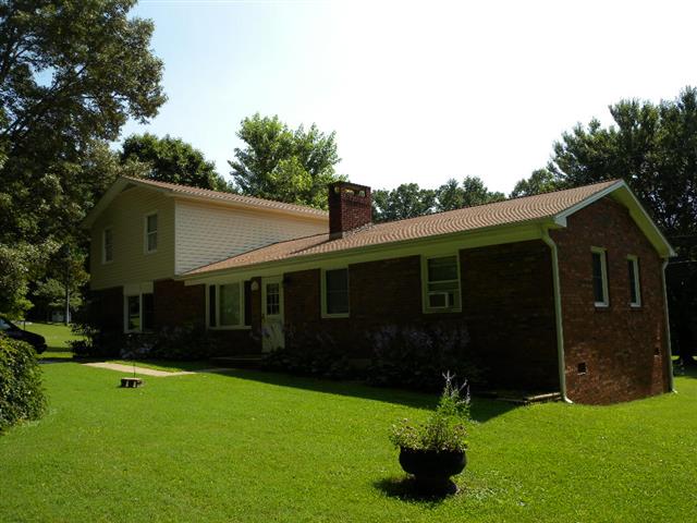 A picture of the property located at 20 ORCHARD DR, ARDEN NC 28704.