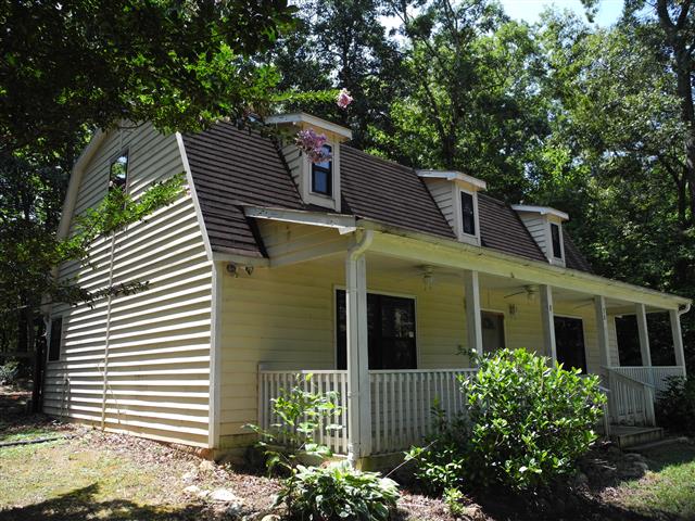 A picture of the property located at 30 LISENBEE DR, ARDEN NC 28704.