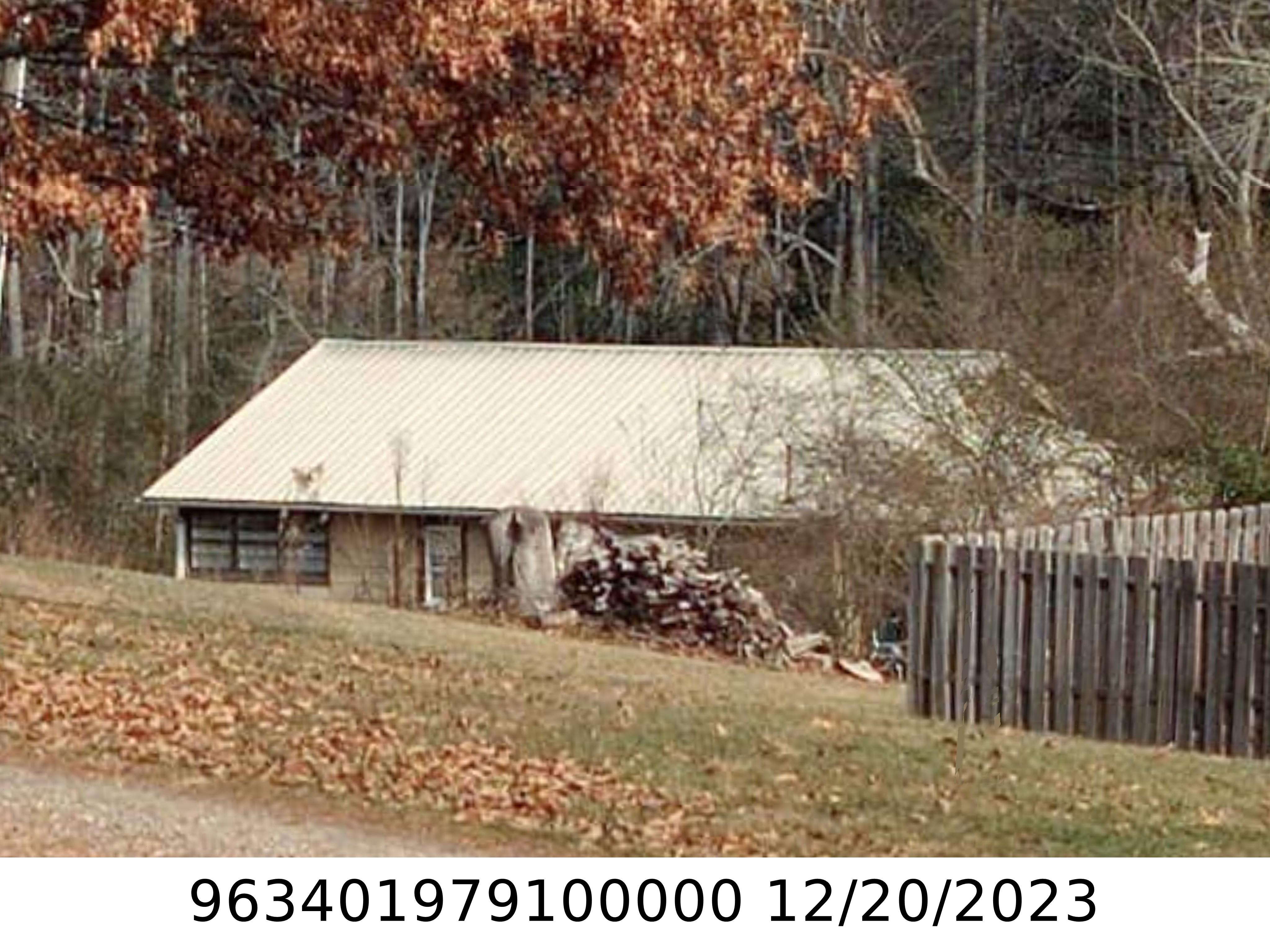 A picture of the property located at 15 AVONDALE CIR, ARDEN NC 28704.