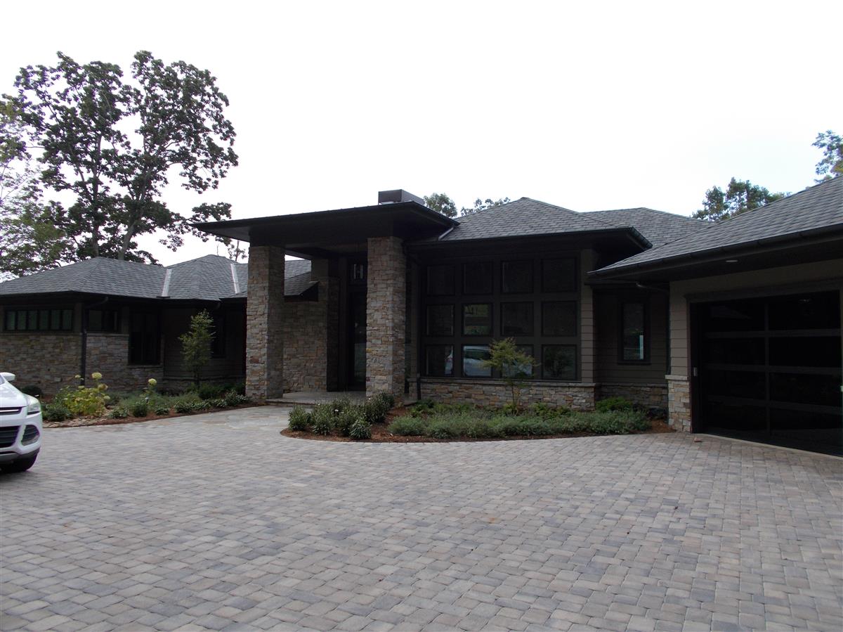 A picture of the property located at 520 GRAYHAWKE LN, ARDEN NC 28704.