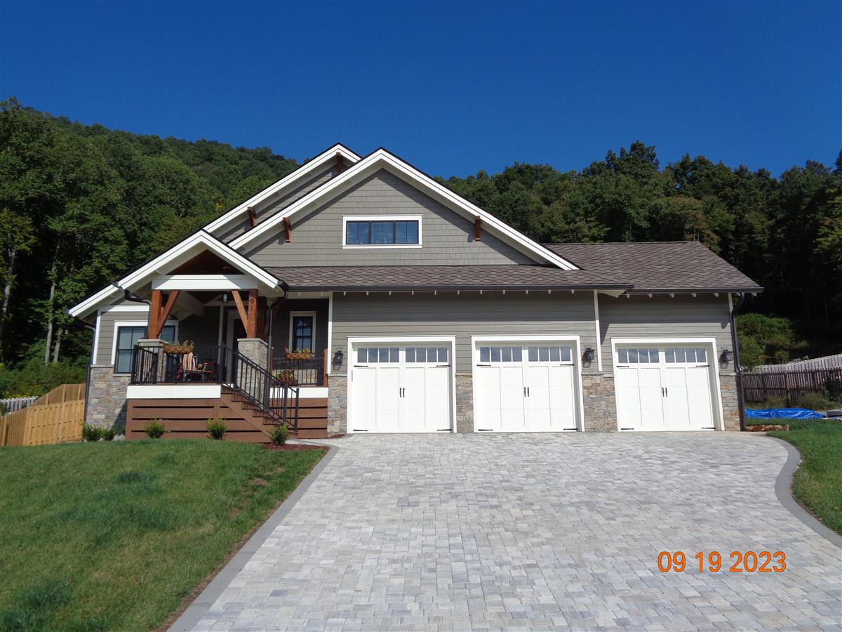 A picture of the property located at 91 STARWOOD VALLEY TRL, ARDEN NC 28704.