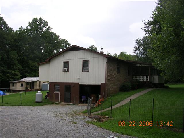 A picture of the property located at 27 LANVIEW DR, ARDEN NC 28704.