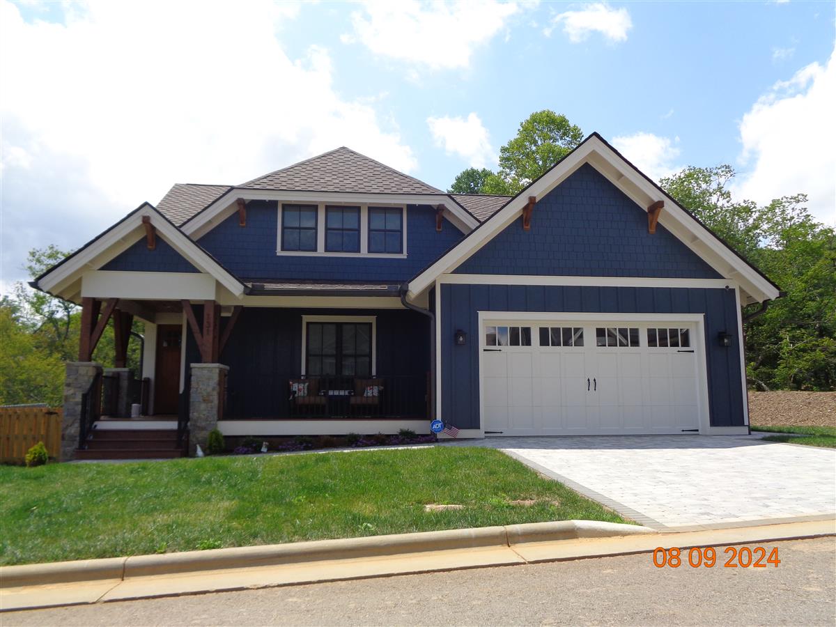 A picture of the property located at 131 STARWOOD VALLEY TRL, ARDEN NC 28704.