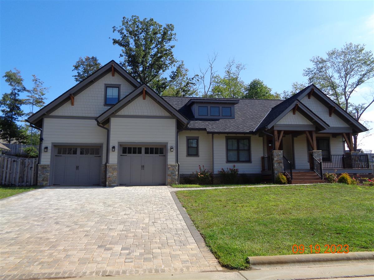 A picture of the property located at 120 STARWOOD VALLEY TRL, ARDEN NC 28704.