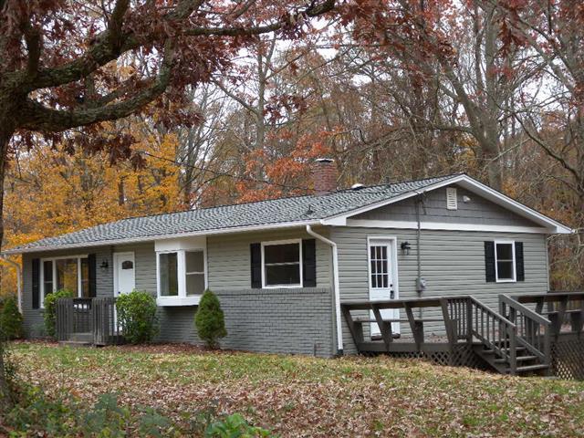 A picture of the property located at 22 HOLLY HILL DR, ARDEN NC 28704.