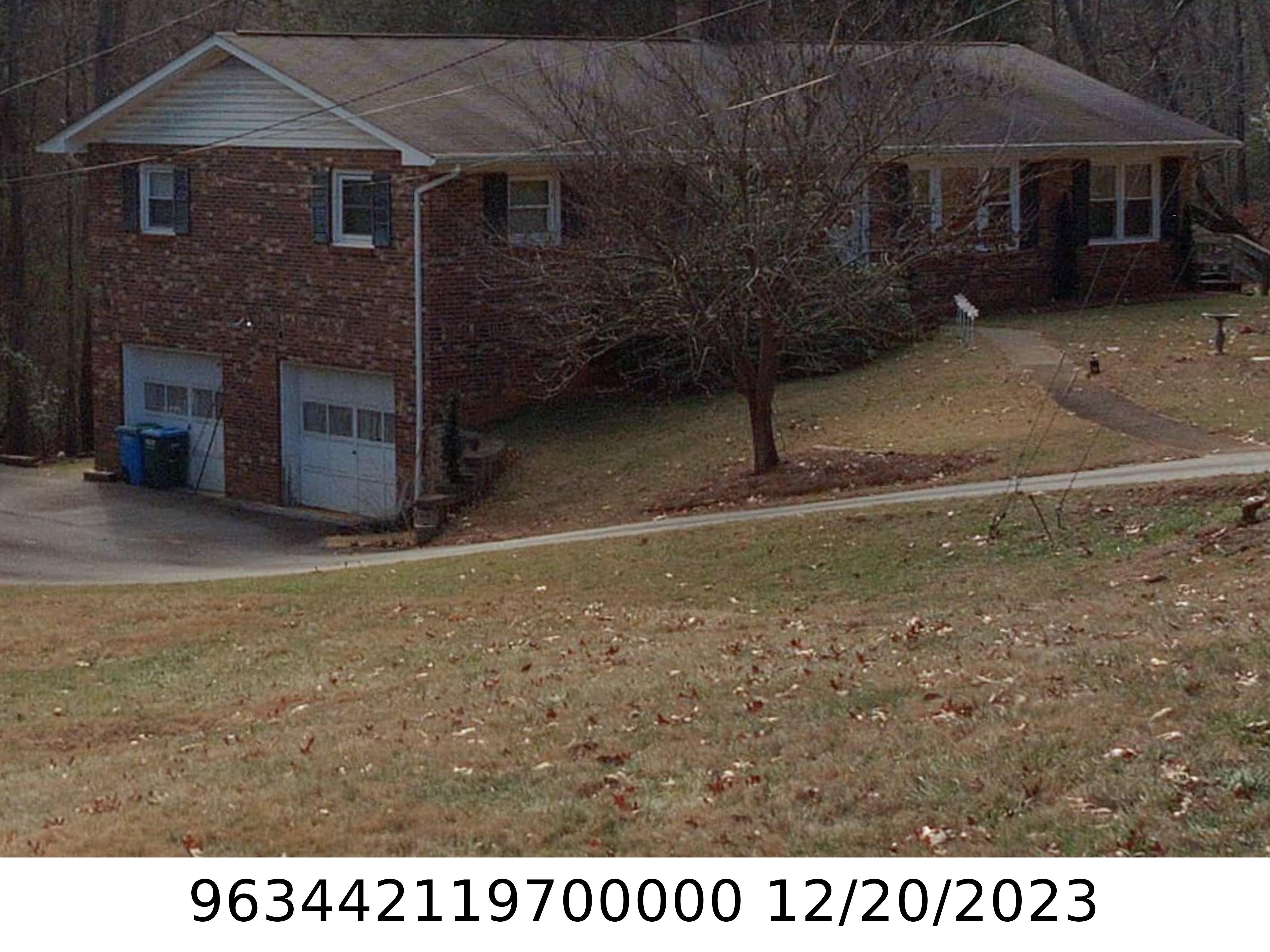 A picture of the property located at 12 HOLLY HILL DR, ARDEN NC 28704.