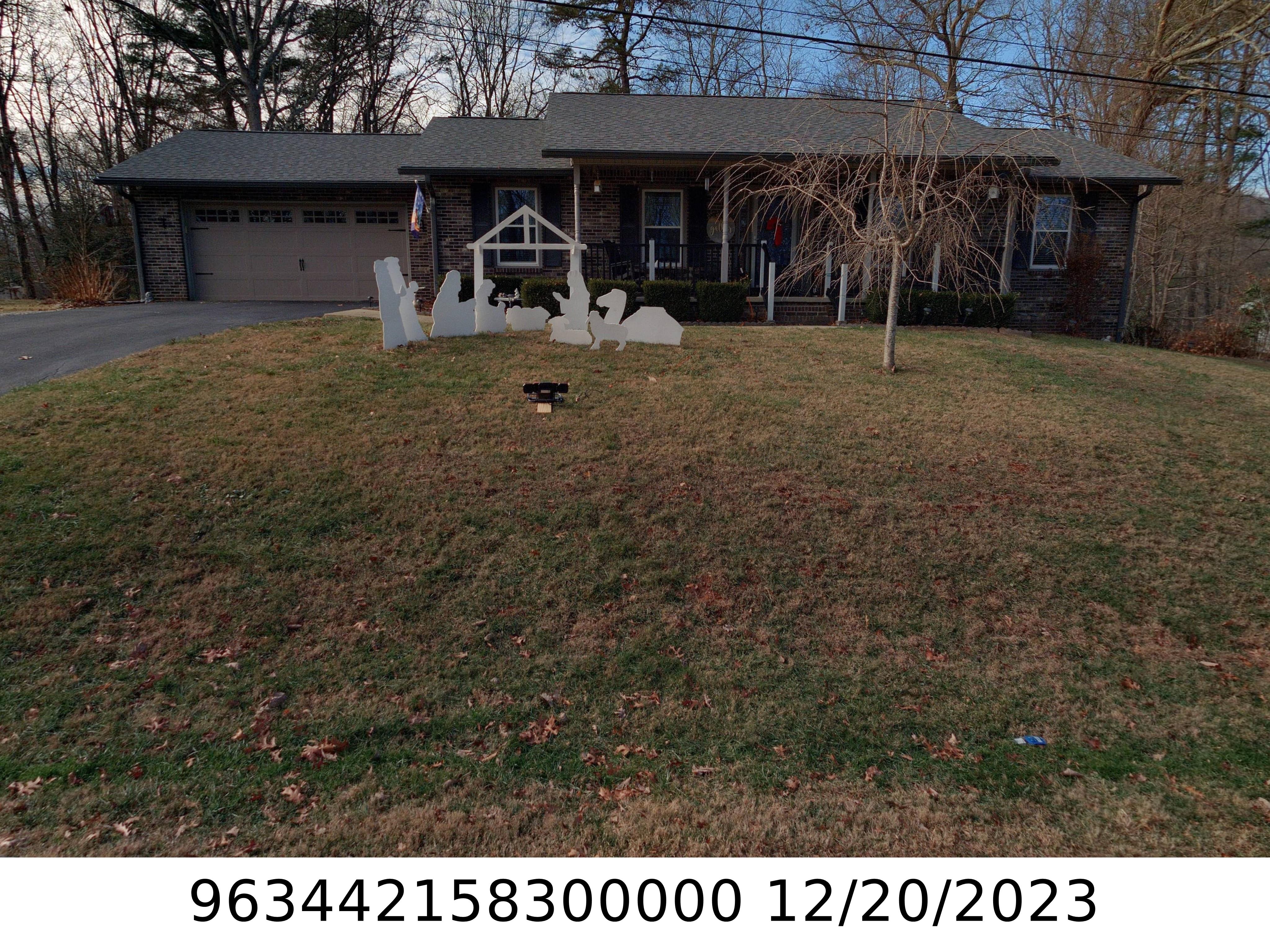 A picture of the property located at 27 LAUREL PARK DR, ARDEN NC 28704.