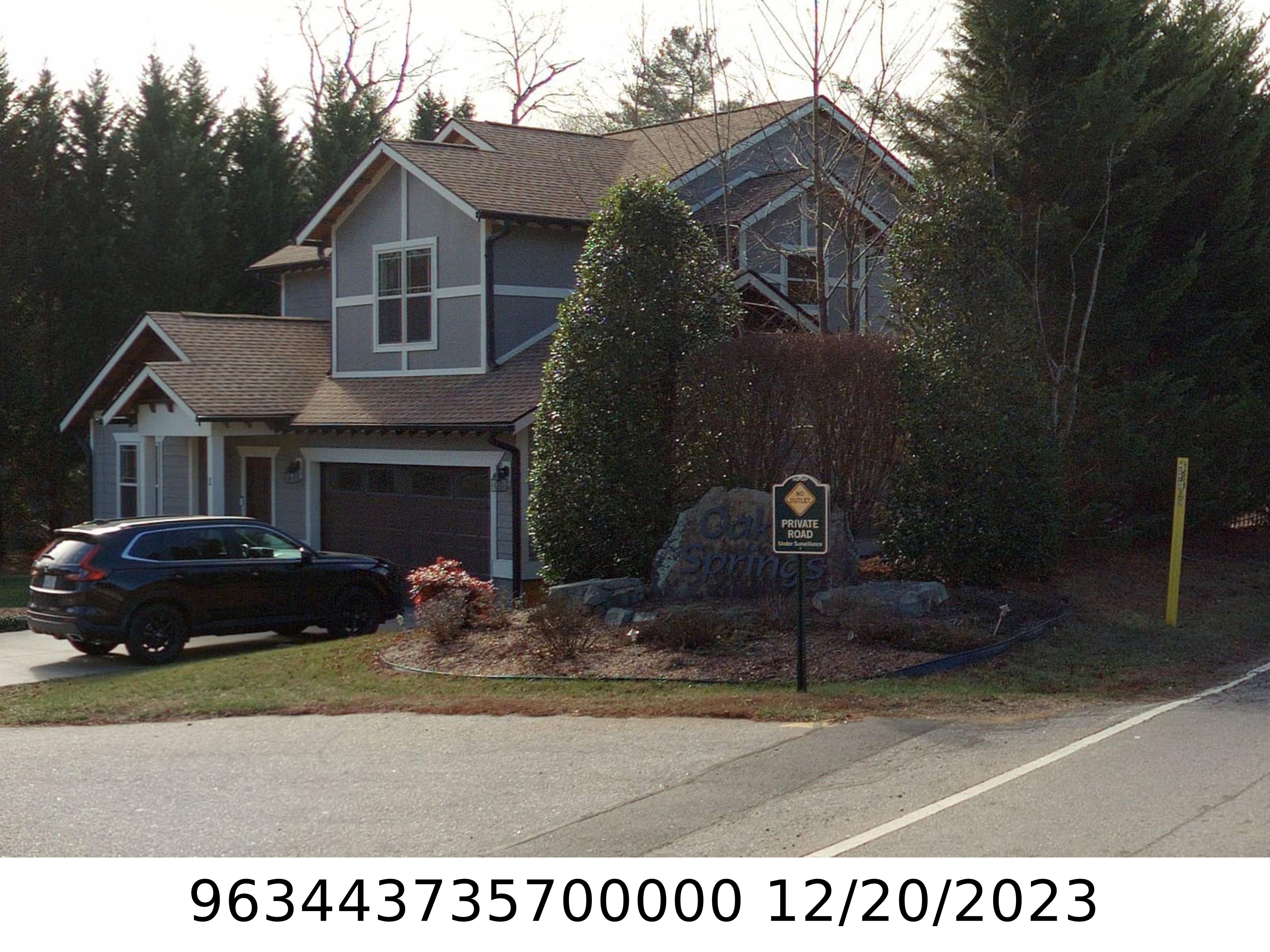 A picture of the property located at 1 OAK SPRINGS DR, ARDEN NC 28704.