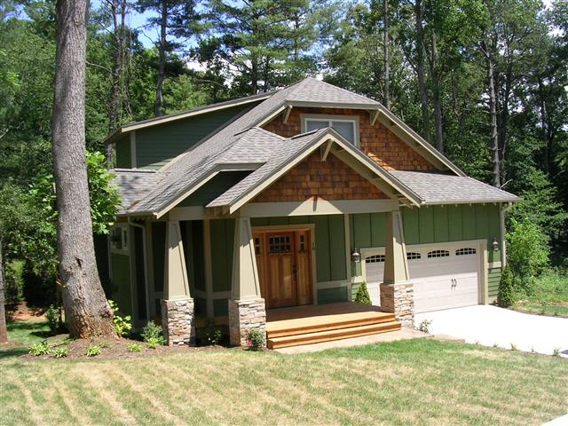 A picture of the property located at 10 OAK SPRINGS DR, ARDEN NC 28704.