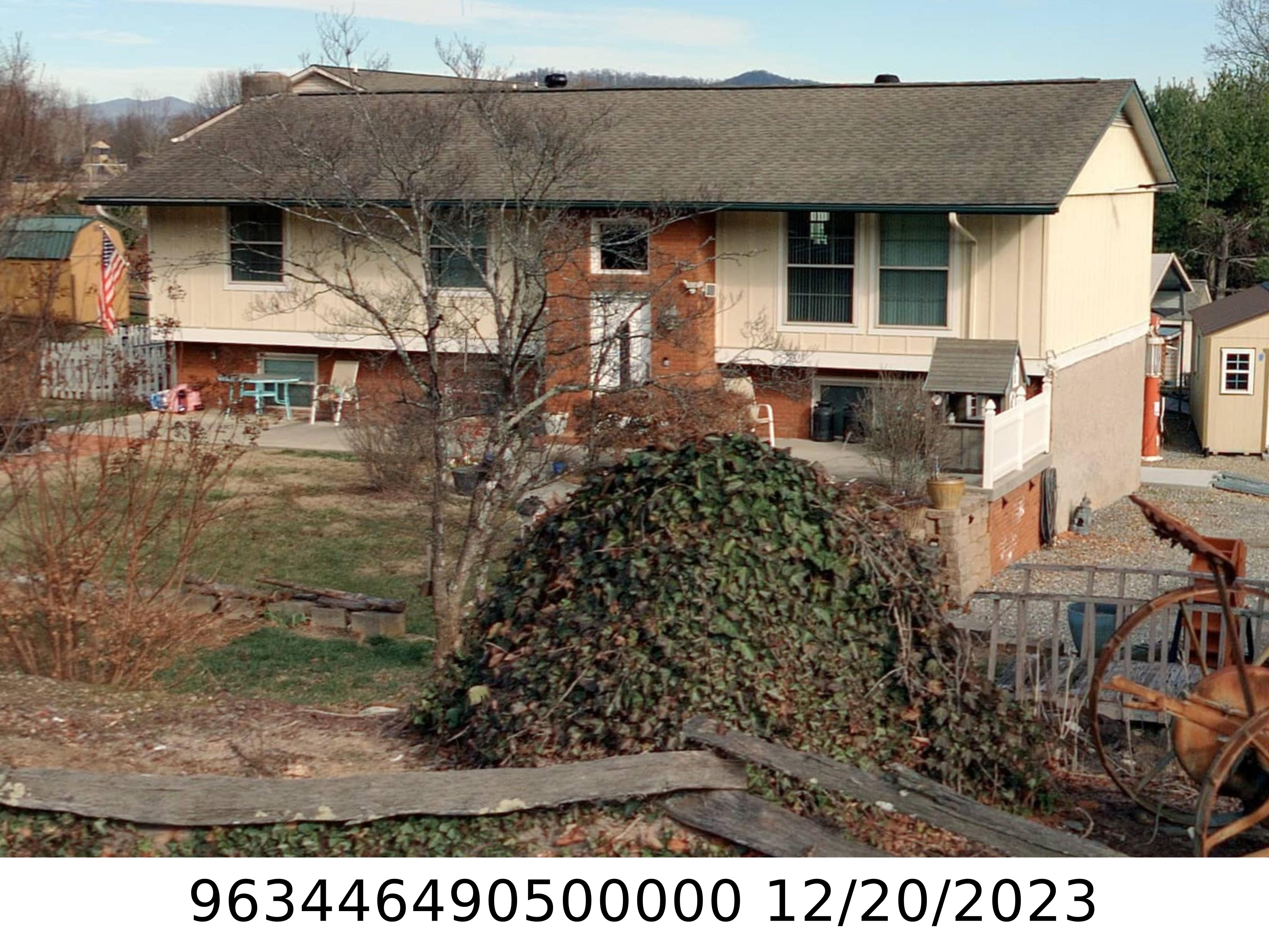A picture of the property located at 1846 BREVARD RD, ARDEN NC 28704.