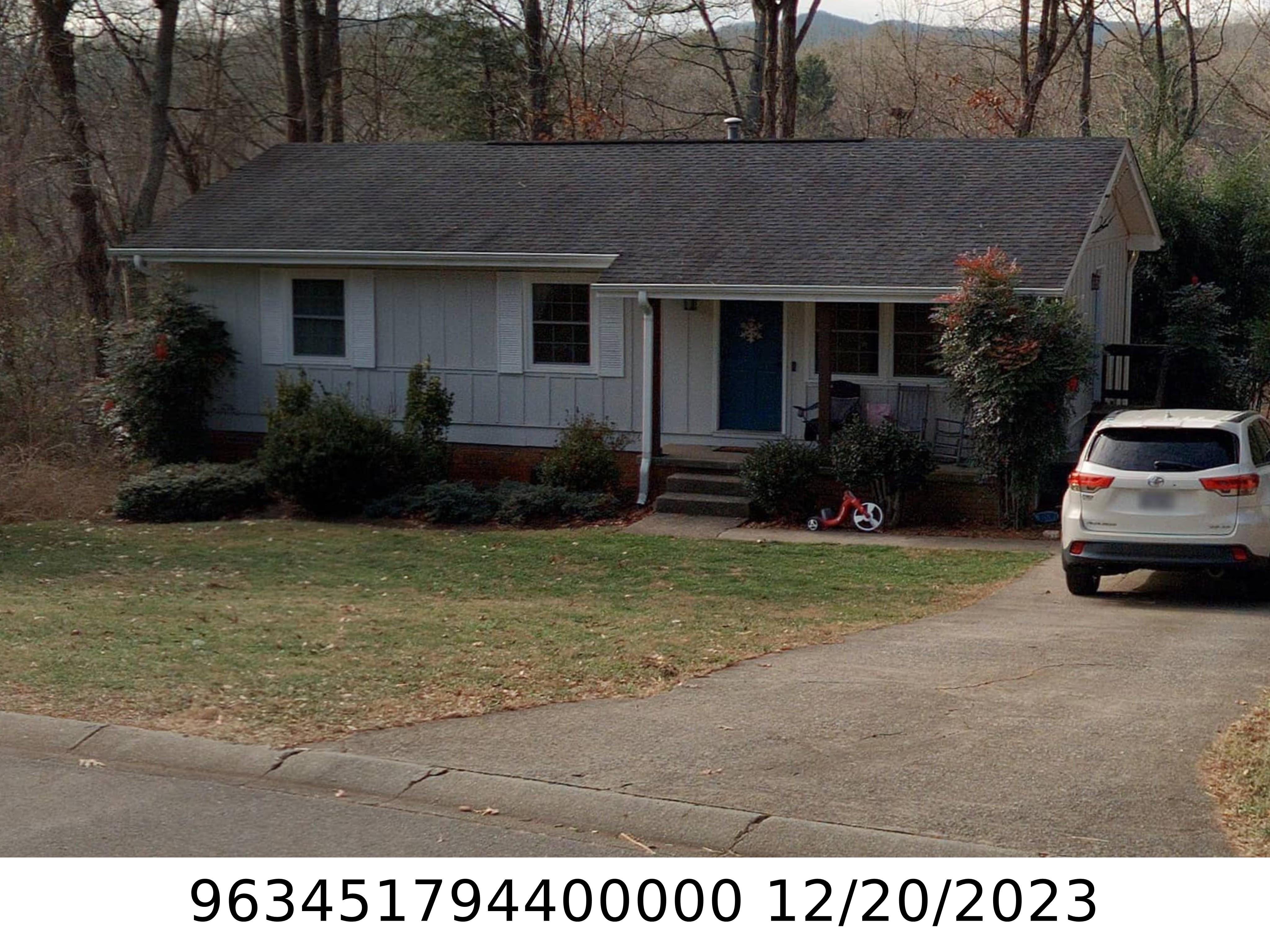 A picture of the property located at 26 FIELDCREST RD, ARDEN NC 28704.
