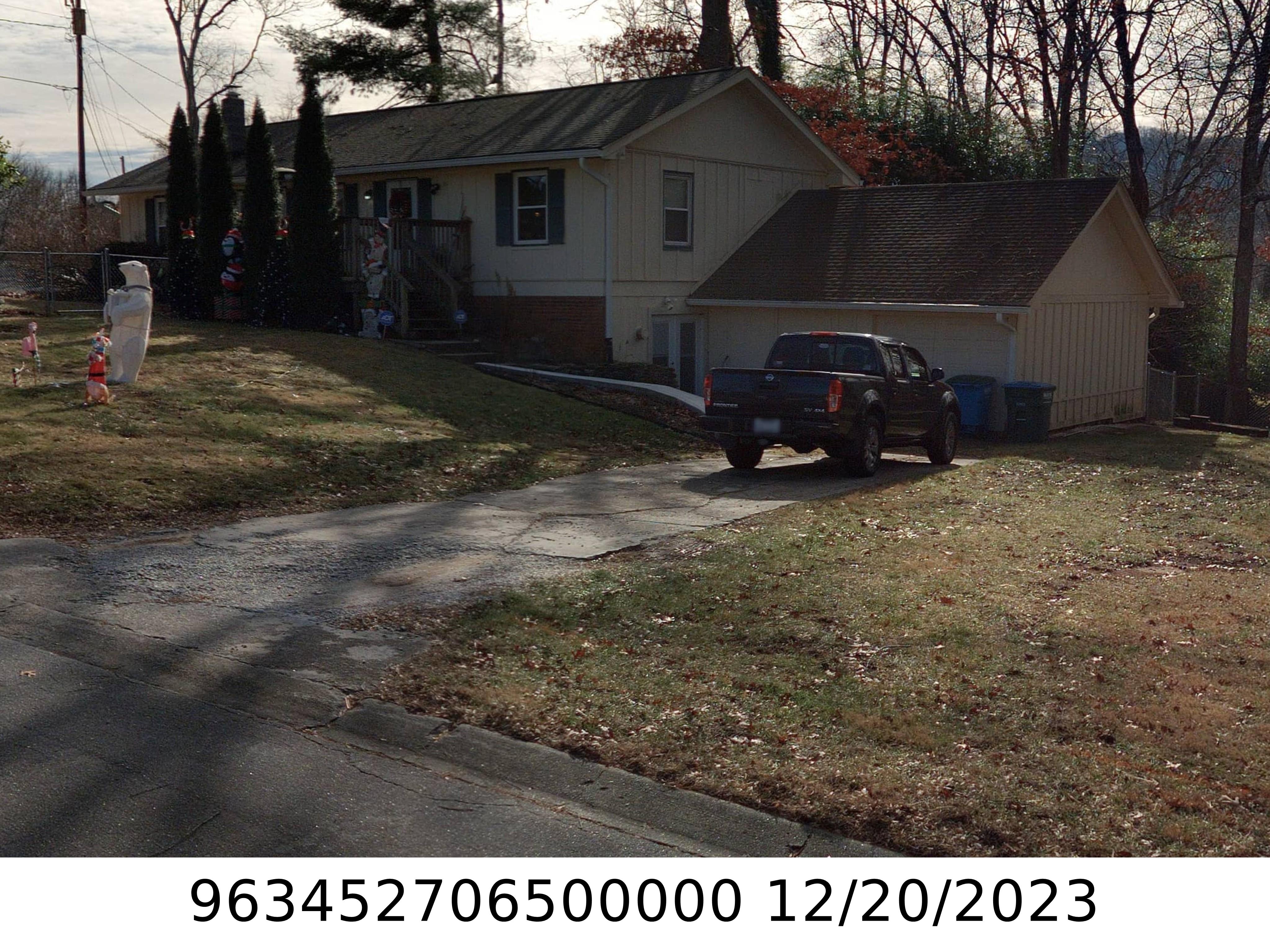 A picture of the property located at 1 PINE GROVE CT, ARDEN NC 28704.