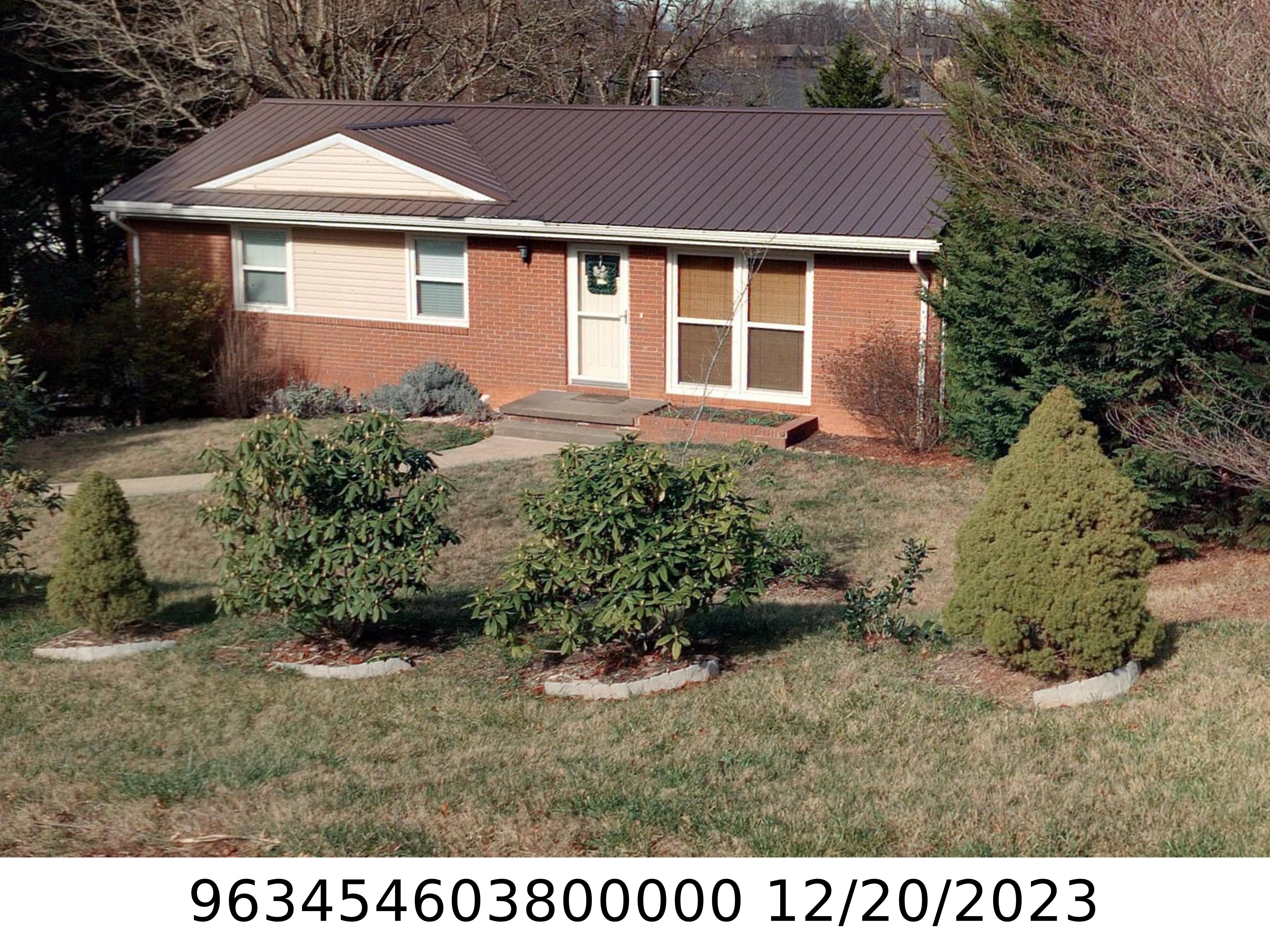 A picture of the property located at 12 SOUTHWICKE DR, ARDEN NC 28704.