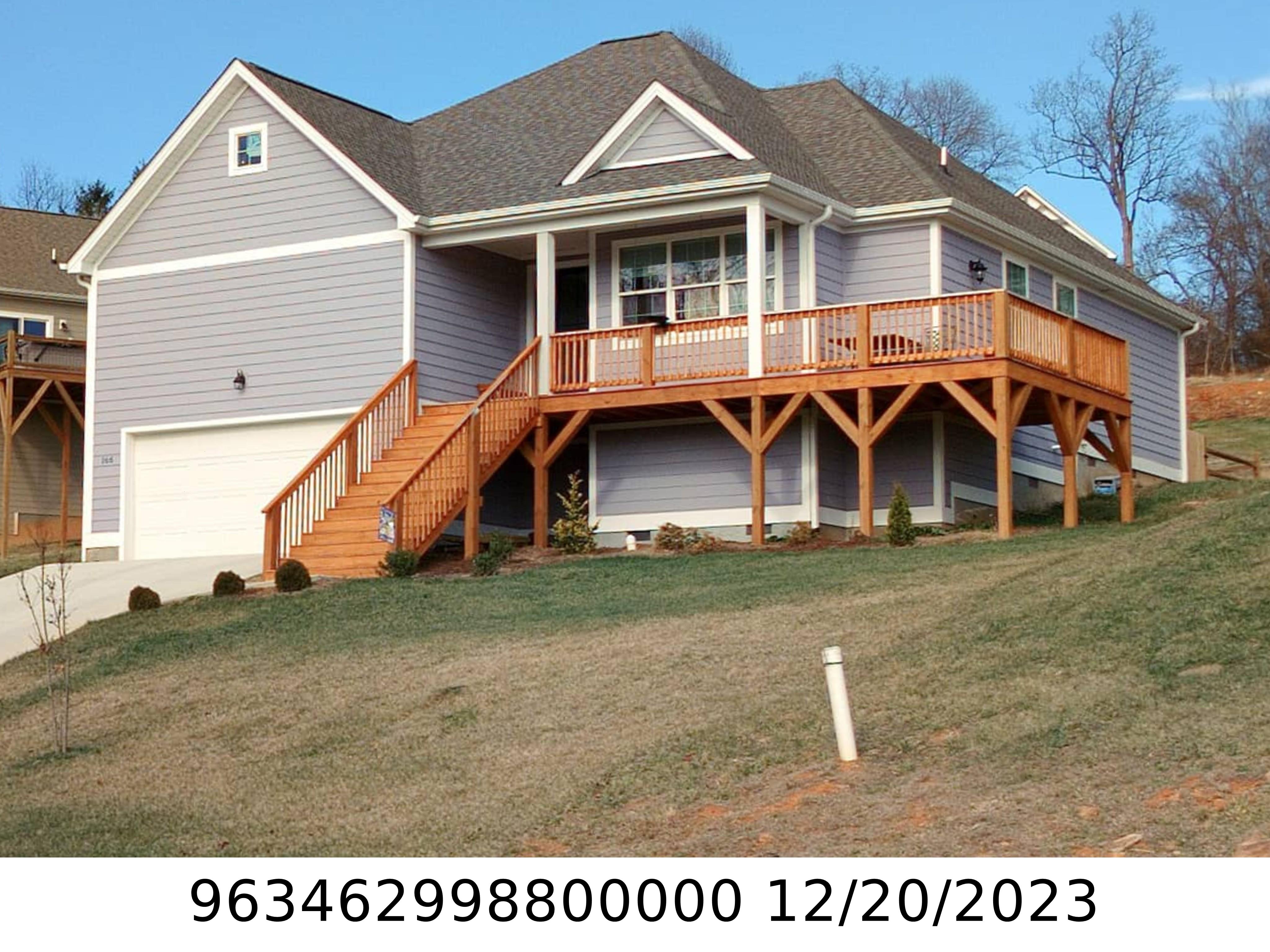A picture of the property located at 166 MEADOW BREEZE RD, ARDEN NC 28704.