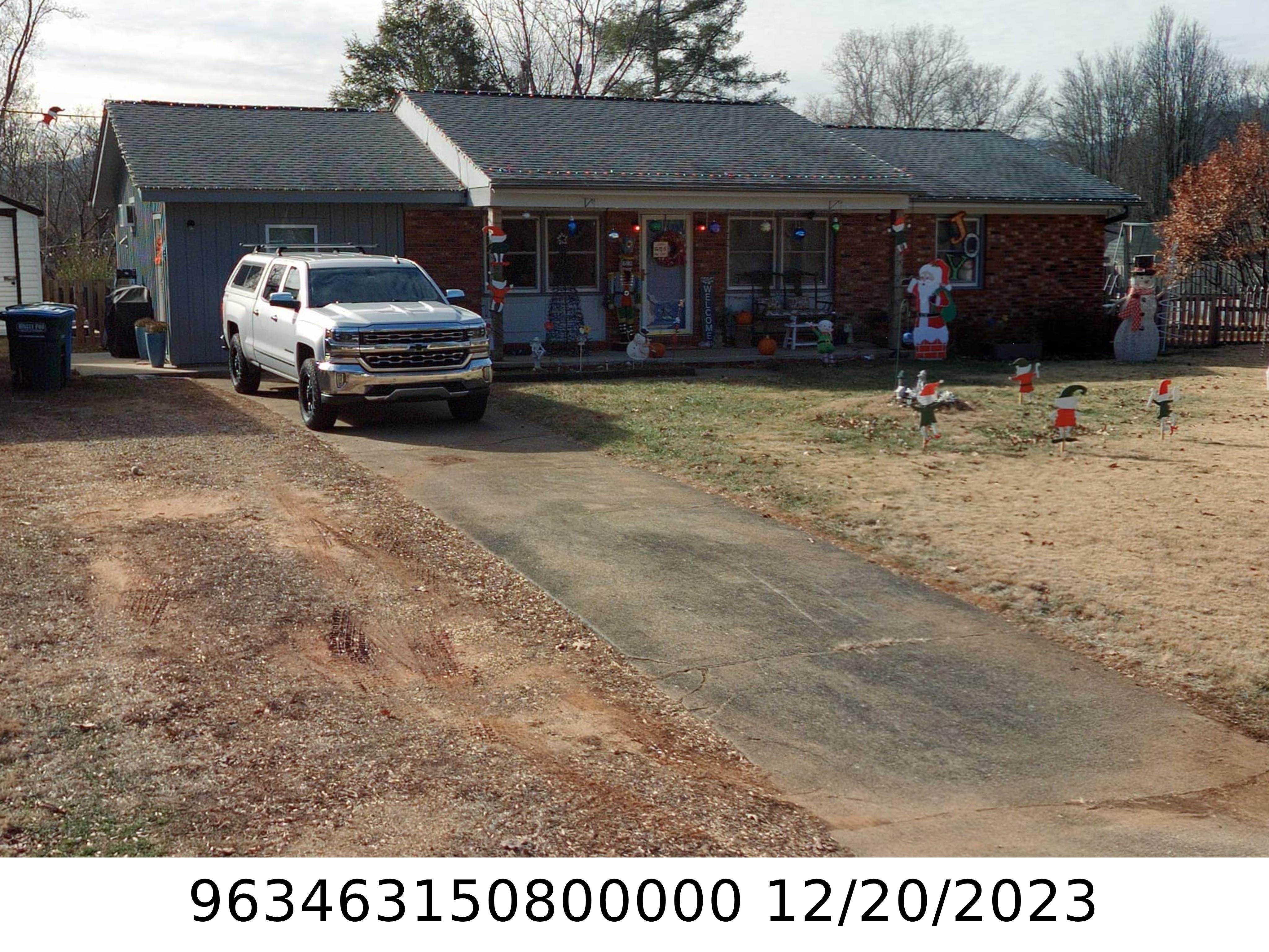 A picture of the property located at 27 SOUTHWICKE DR, ARDEN NC 28704.