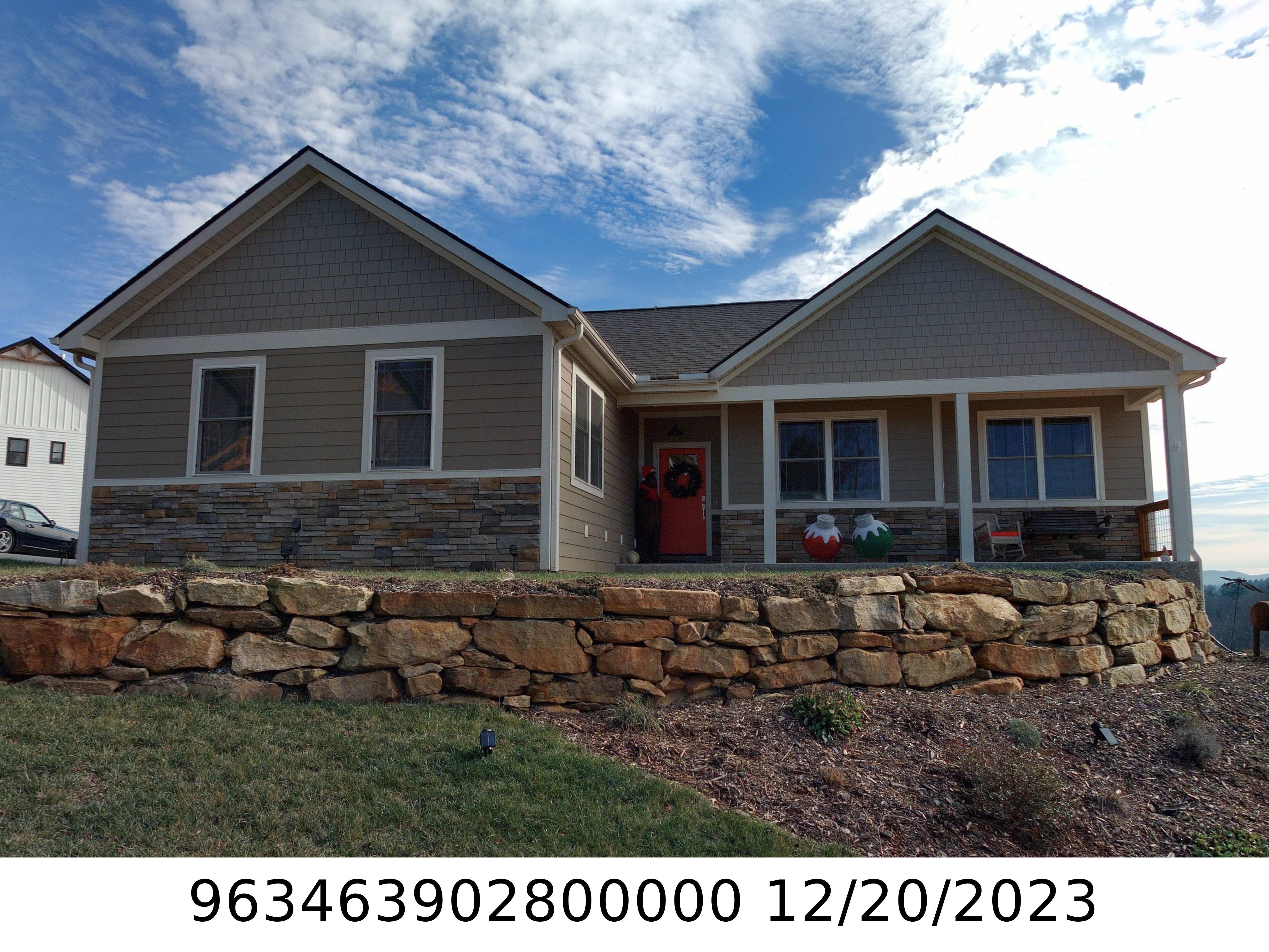 A picture of the property located at 158 MEADOW BREEZE RD, ARDEN NC 28704.