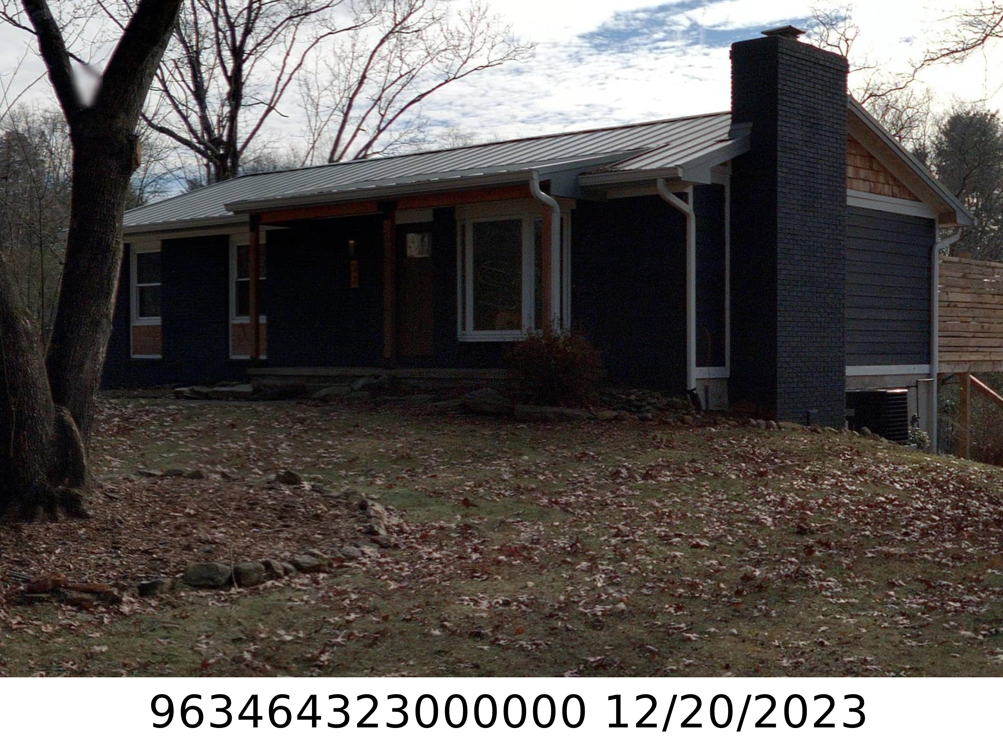 A picture of the property located at 32 CLOVERNOOK DR, ARDEN NC 28704.