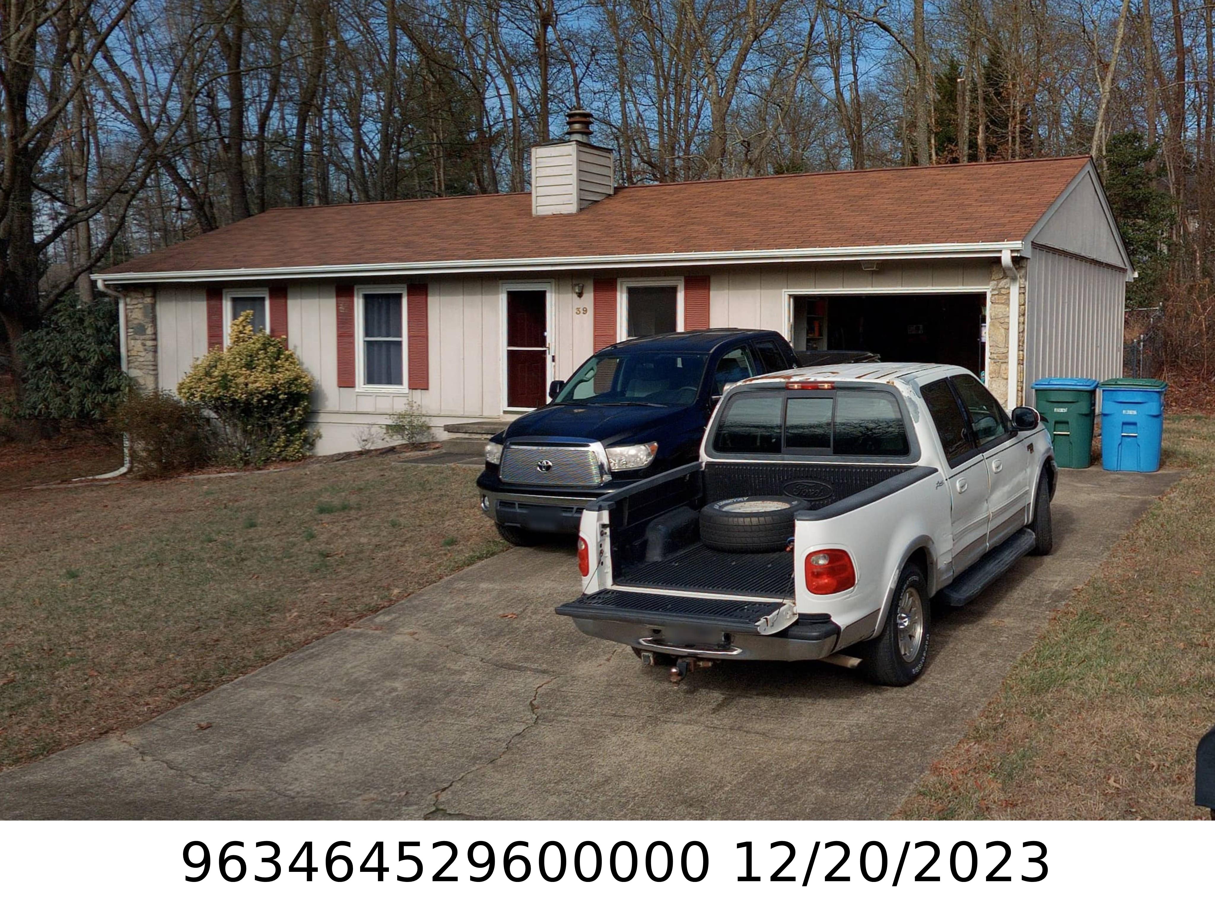 A picture of the property located at 39 CLOVERNOOK DR, ARDEN NC 28704.