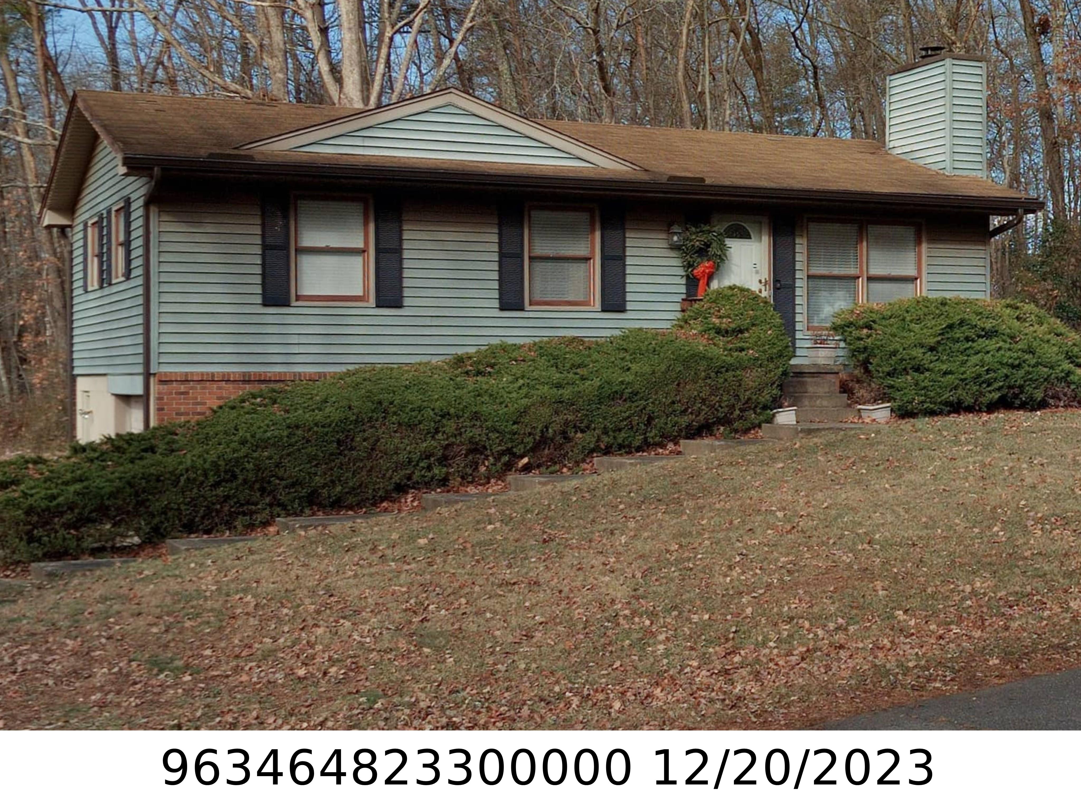 A picture of the property located at 43 CLOVERNOOK DR, ARDEN NC 28704.