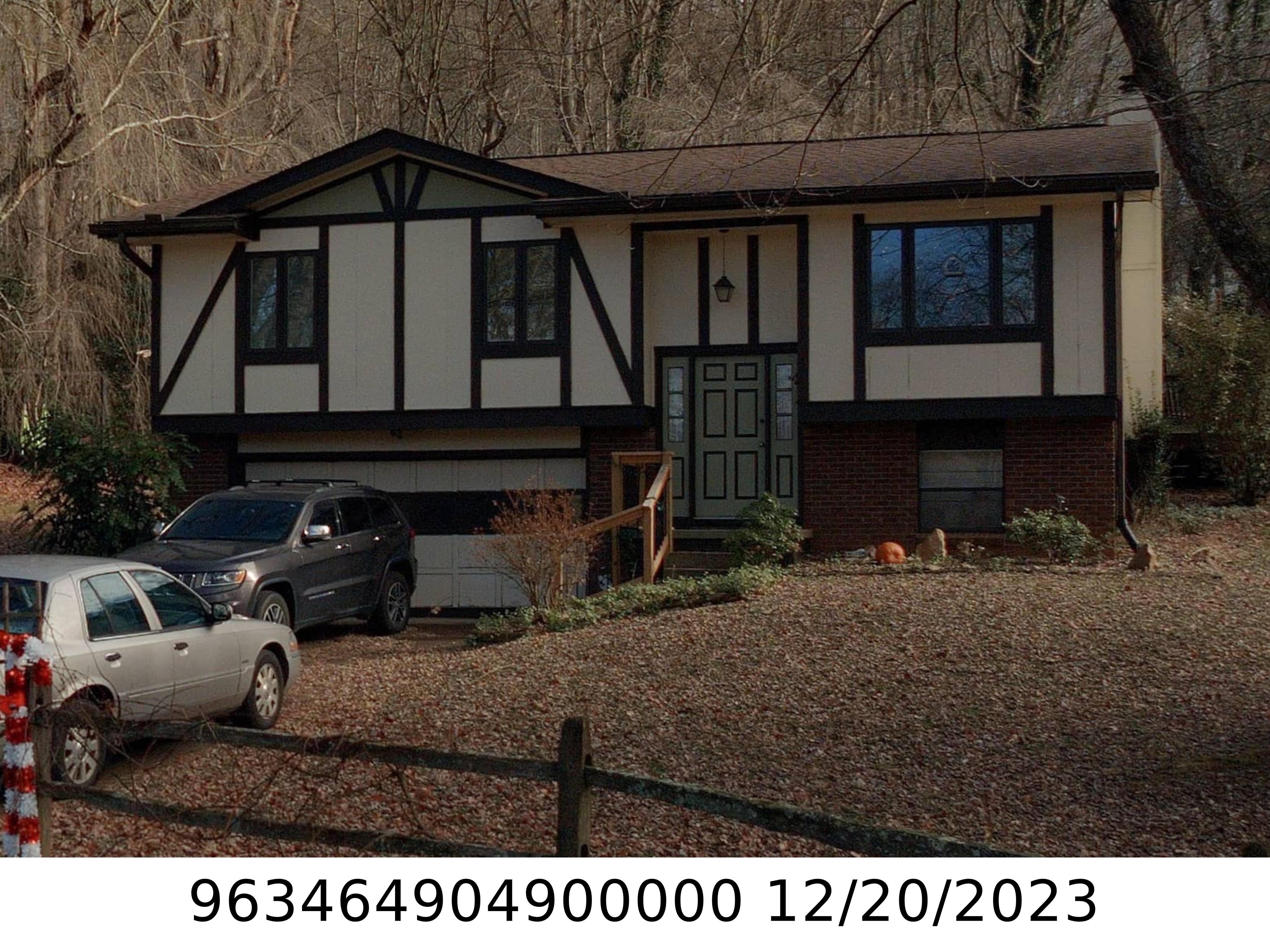 A picture of the property located at 42 CLOVERNOOK DR, ARDEN NC 28704.