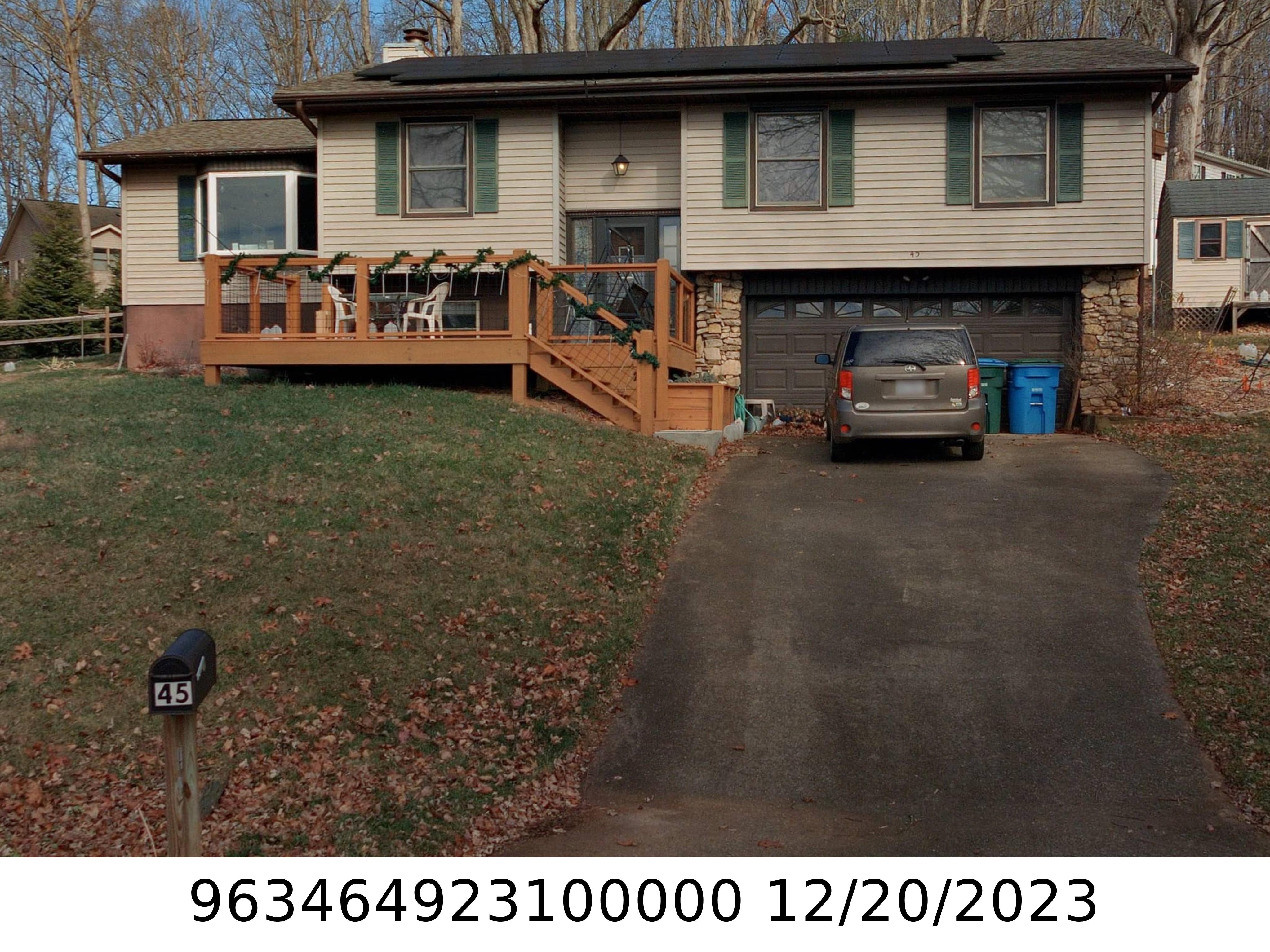 A picture of the property located at 45 CLOVERNOOK DR, ARDEN NC 28704.