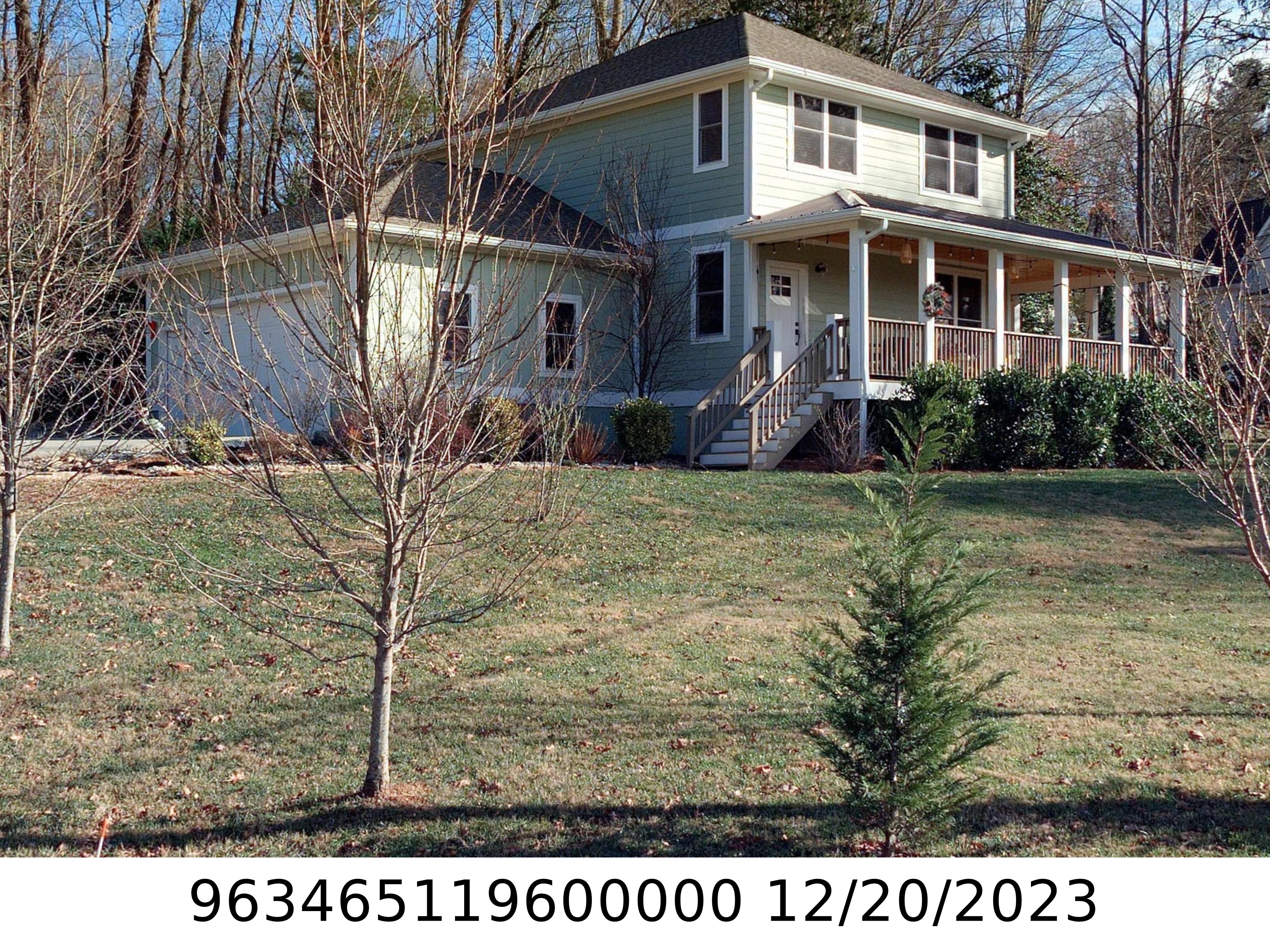 A picture of the property located at 9 W HAVEN DR, ARDEN NC 28704.