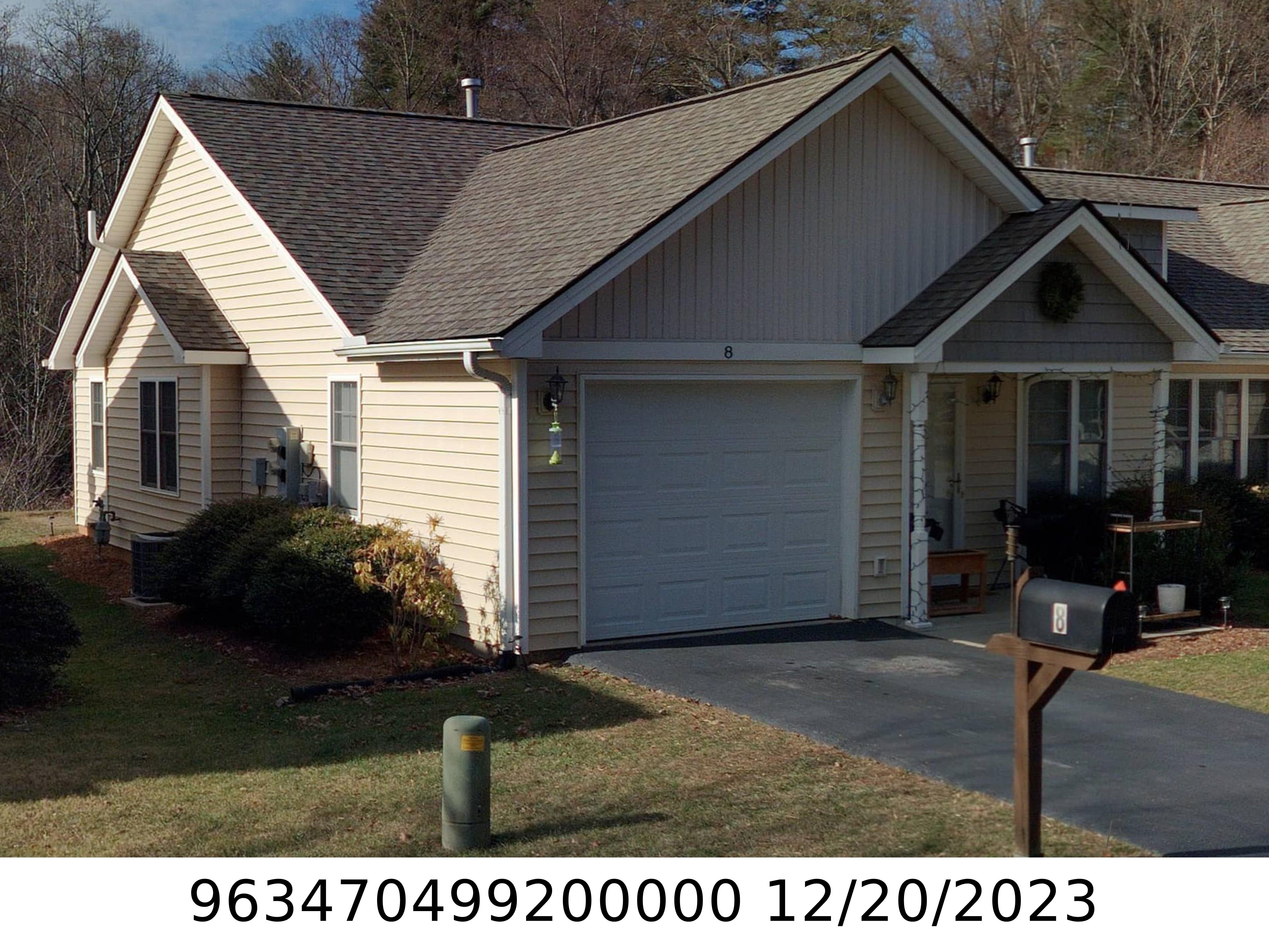A picture of the property located at 8 LOCOLE DR, ARDEN NC 28704.
