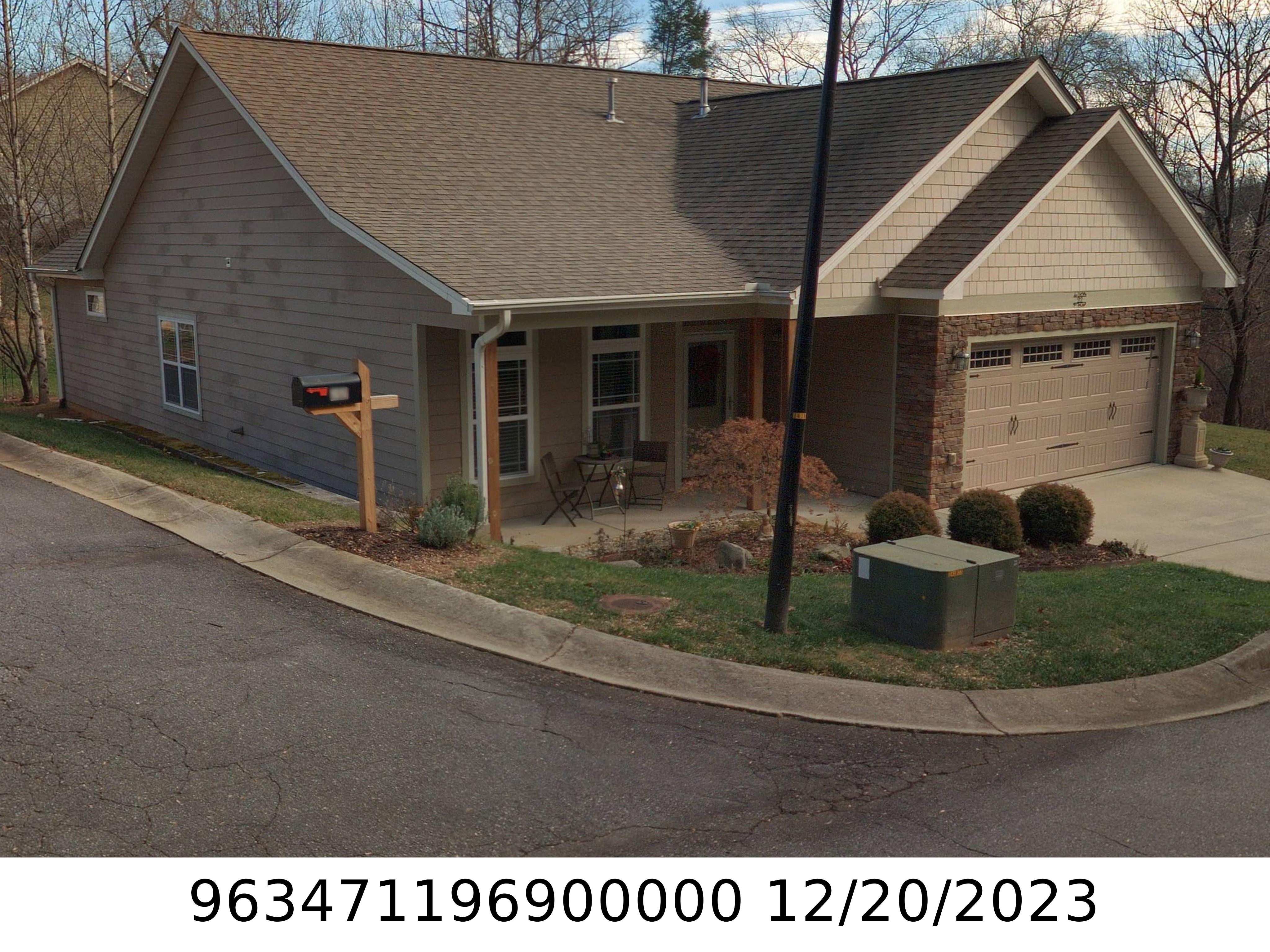 A picture of the property located at 22 JENNLYNN DR, ARDEN NC 28704.