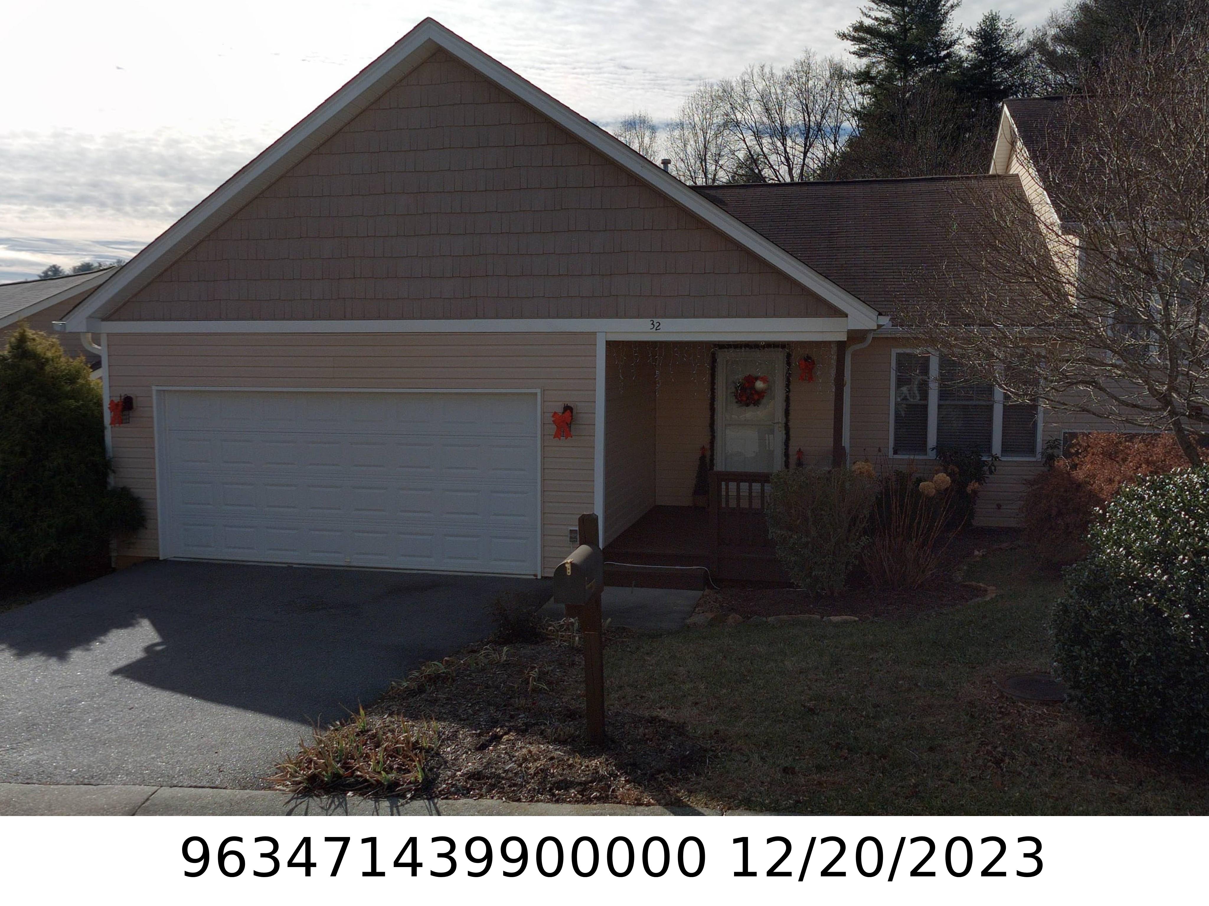 A picture of the property located at 32 LOCOLE DR, ARDEN NC 28704.