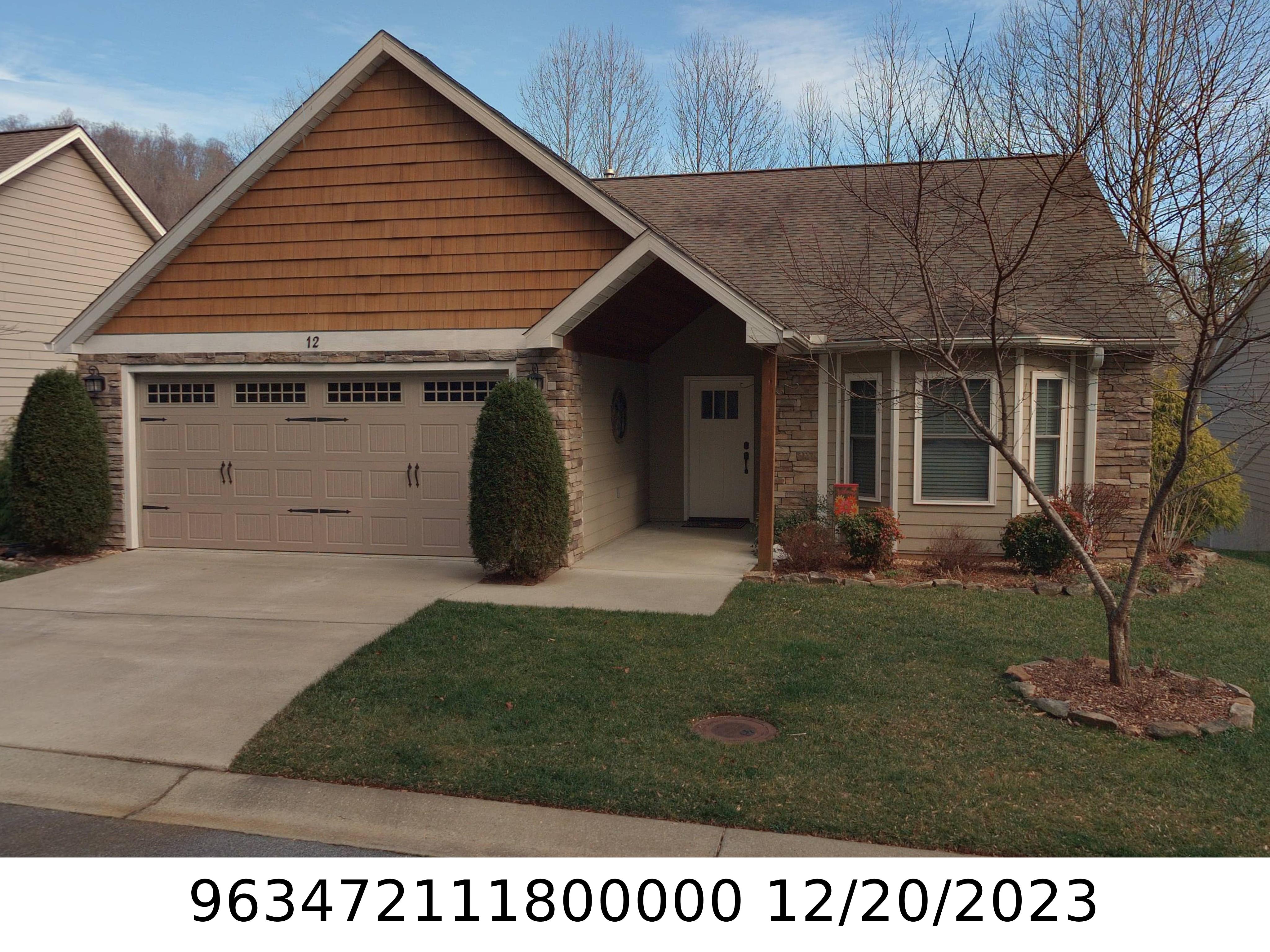 A picture of the property located at 12 JENNLYNN DR, ARDEN NC 28704.